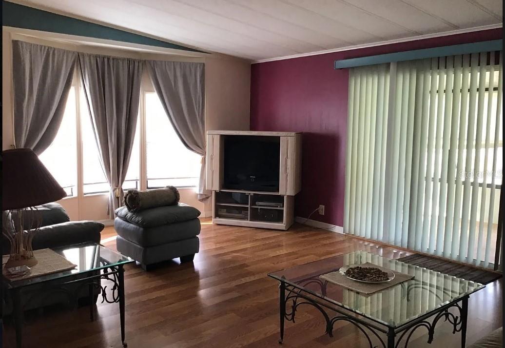 340 Windsor Drive, FL