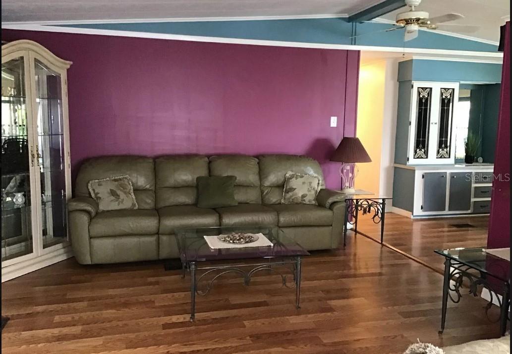 340 Windsor Drive, FL