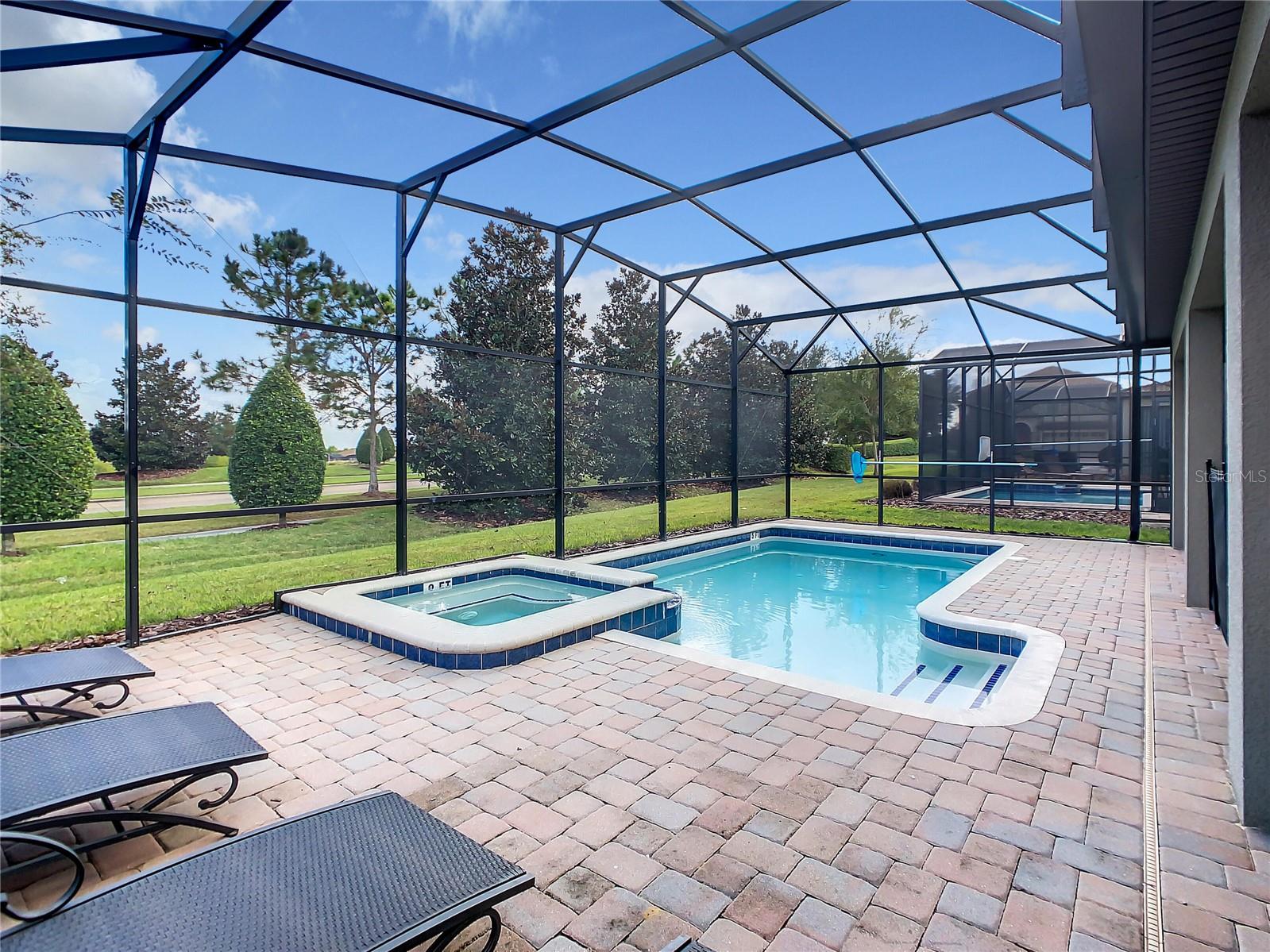 1305 Divot Way, FL