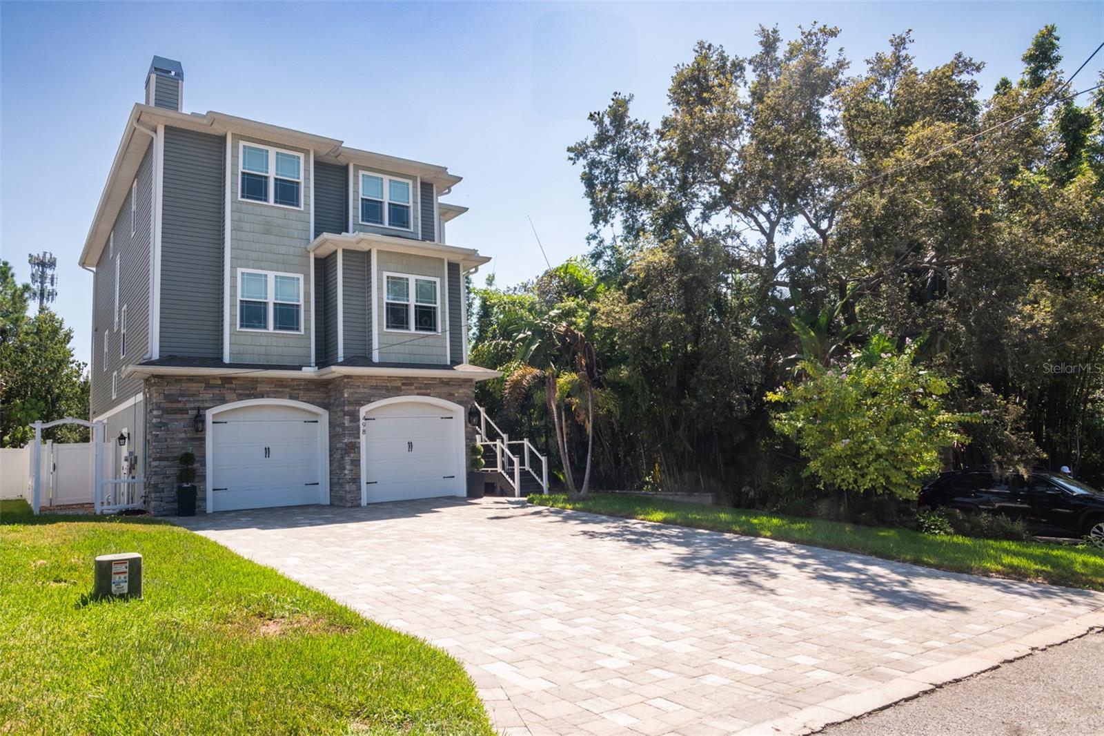 498 Magnolia Ave, FL