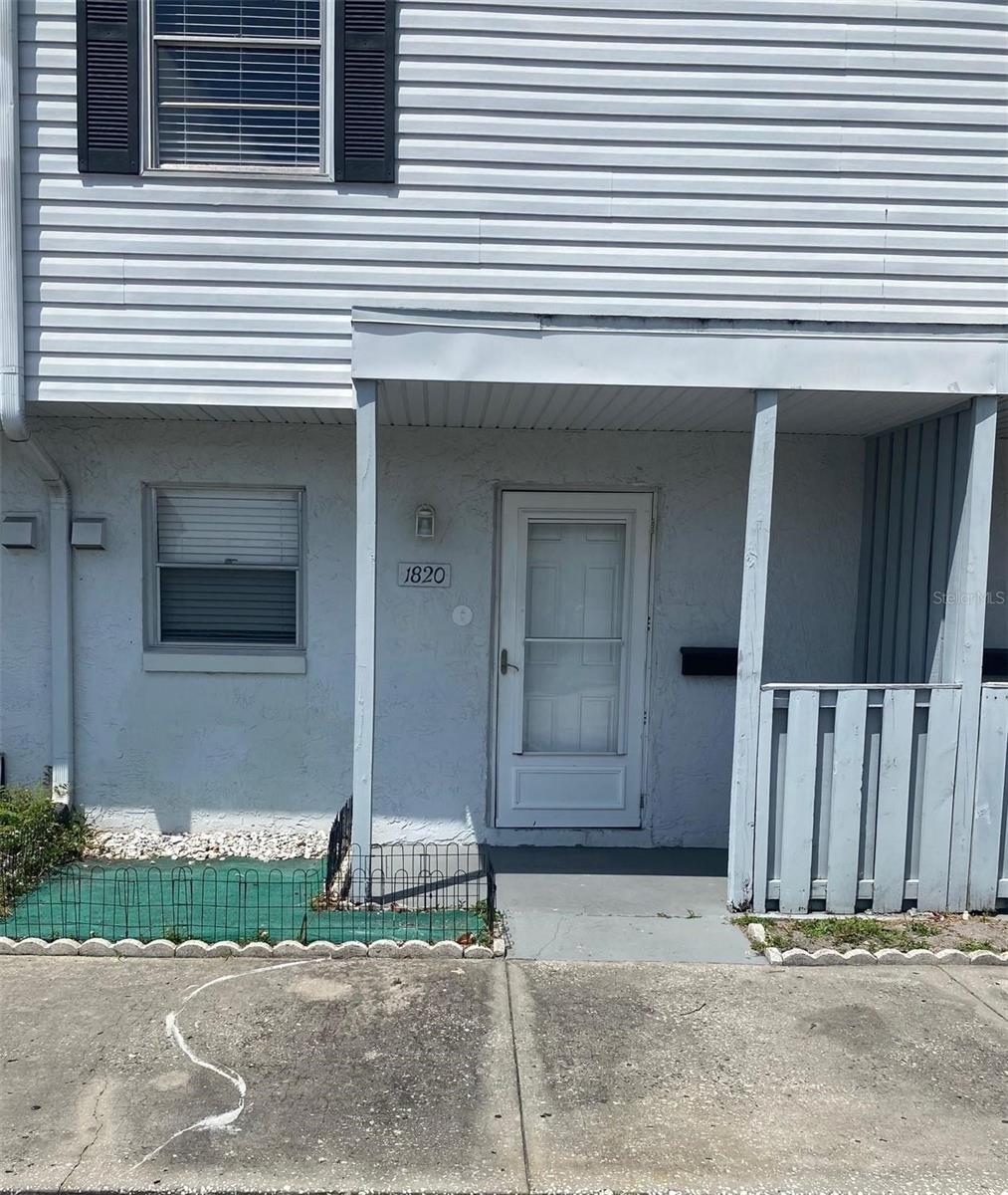 1820 Amberly Avenue, FL