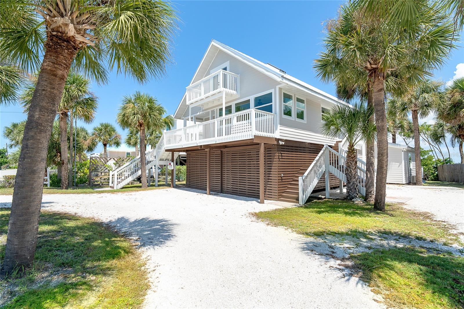 20 N Gulf Blvd, FL