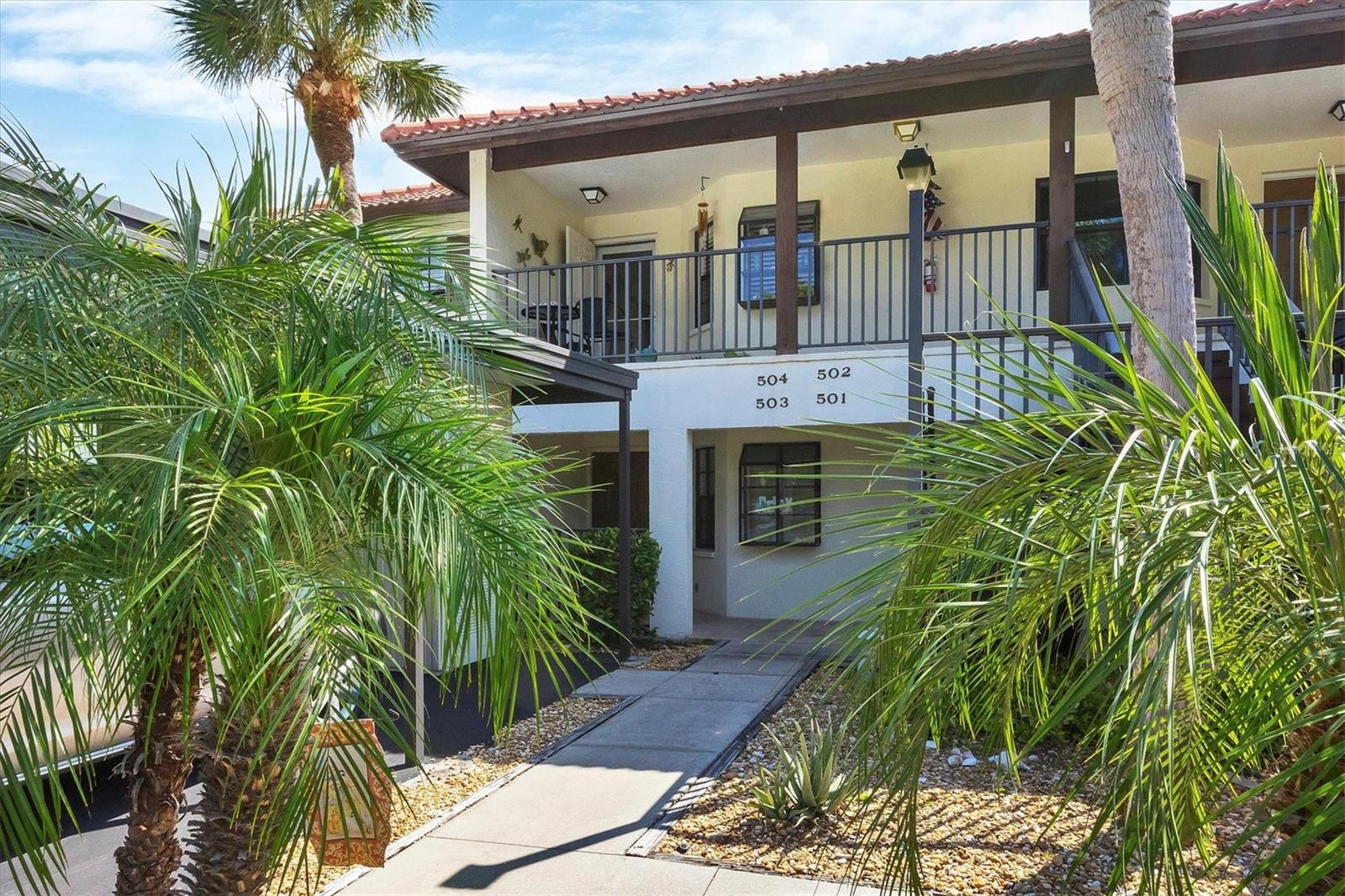 504 Pine Hollow Circle, FL