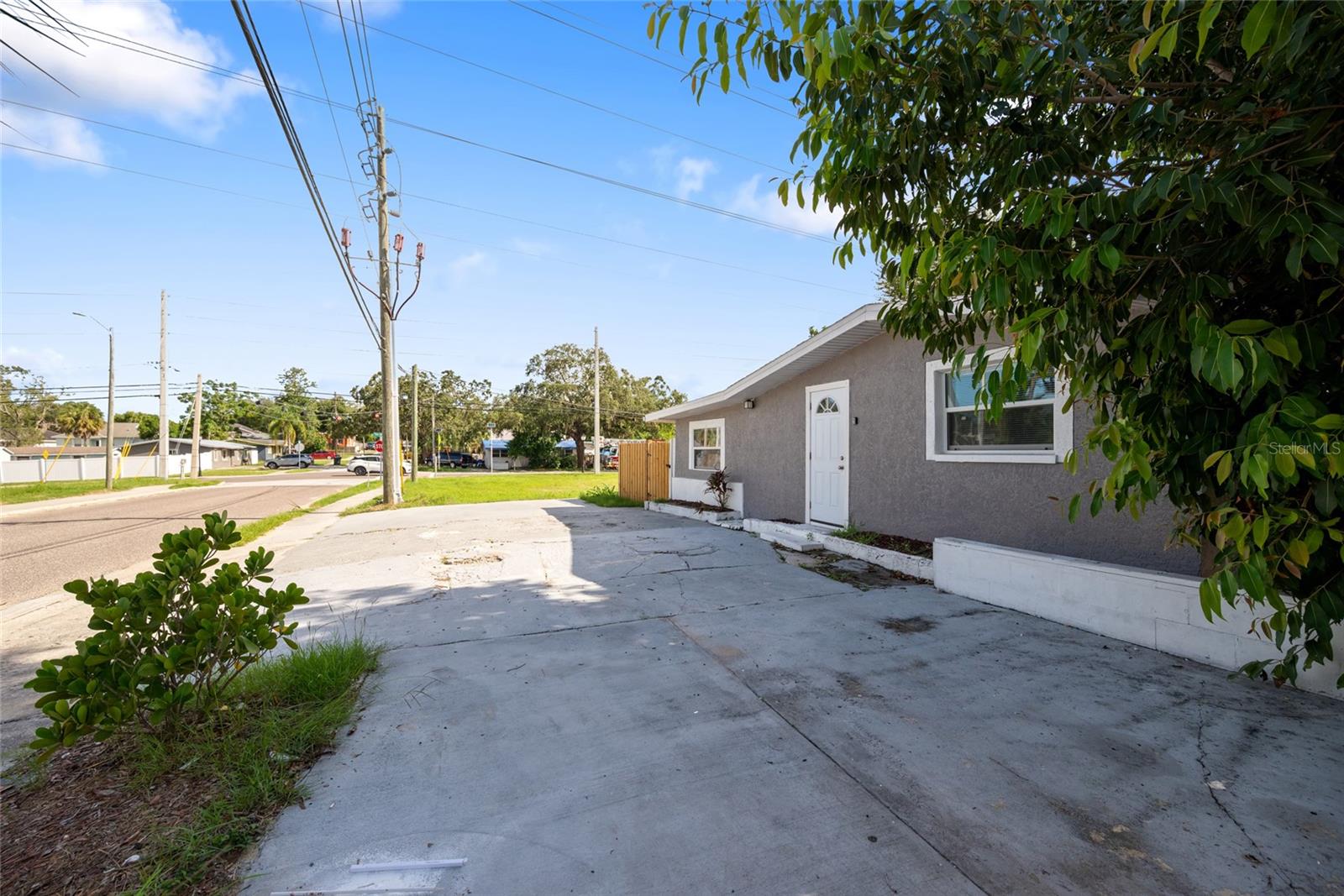 605 S S Disston Ave, FL