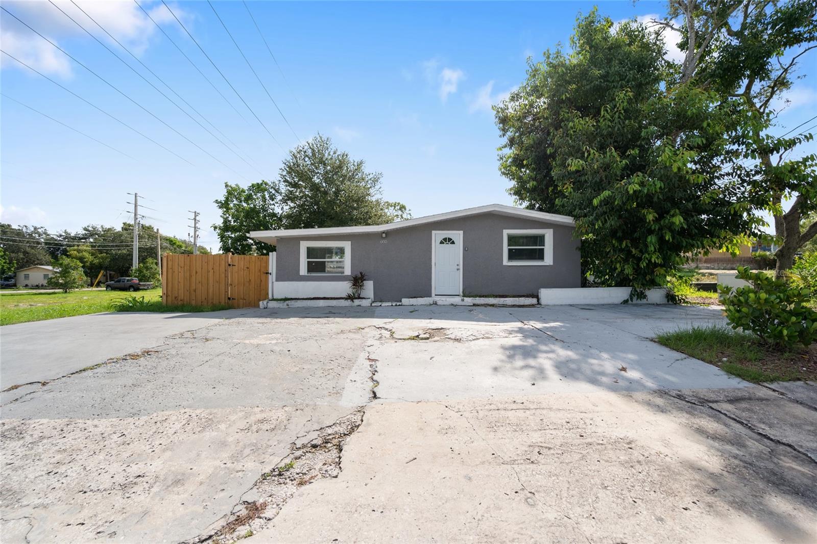 605 S S Disston Ave, FL