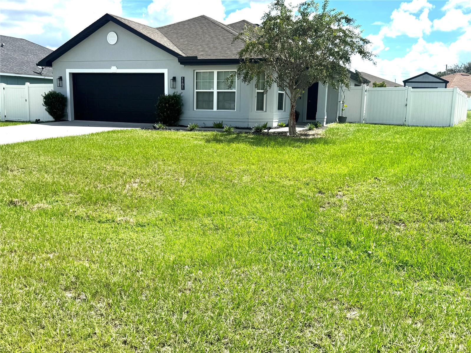 1191 Sabine Ln, FL