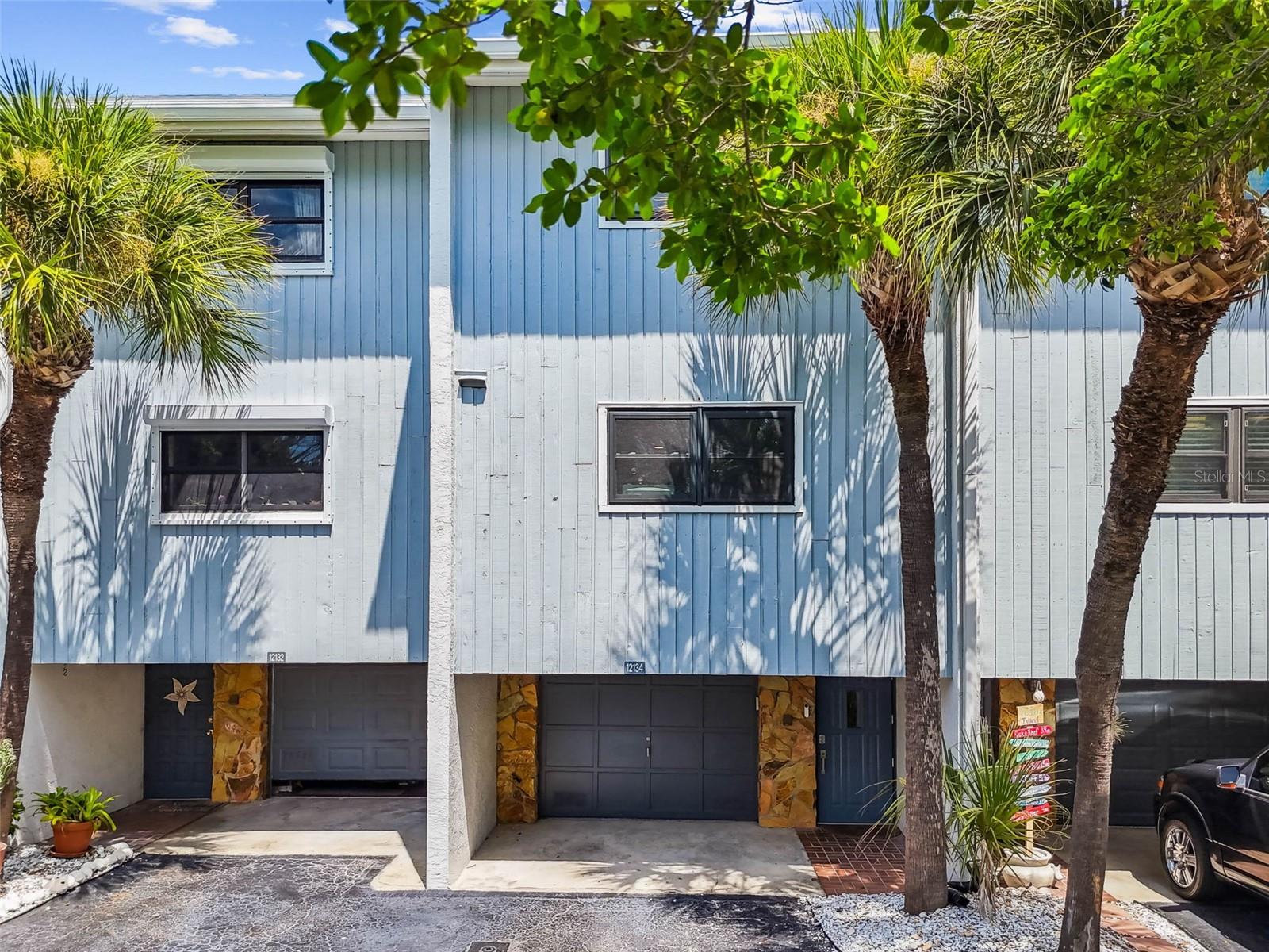 12134 Capri Cir S, FL