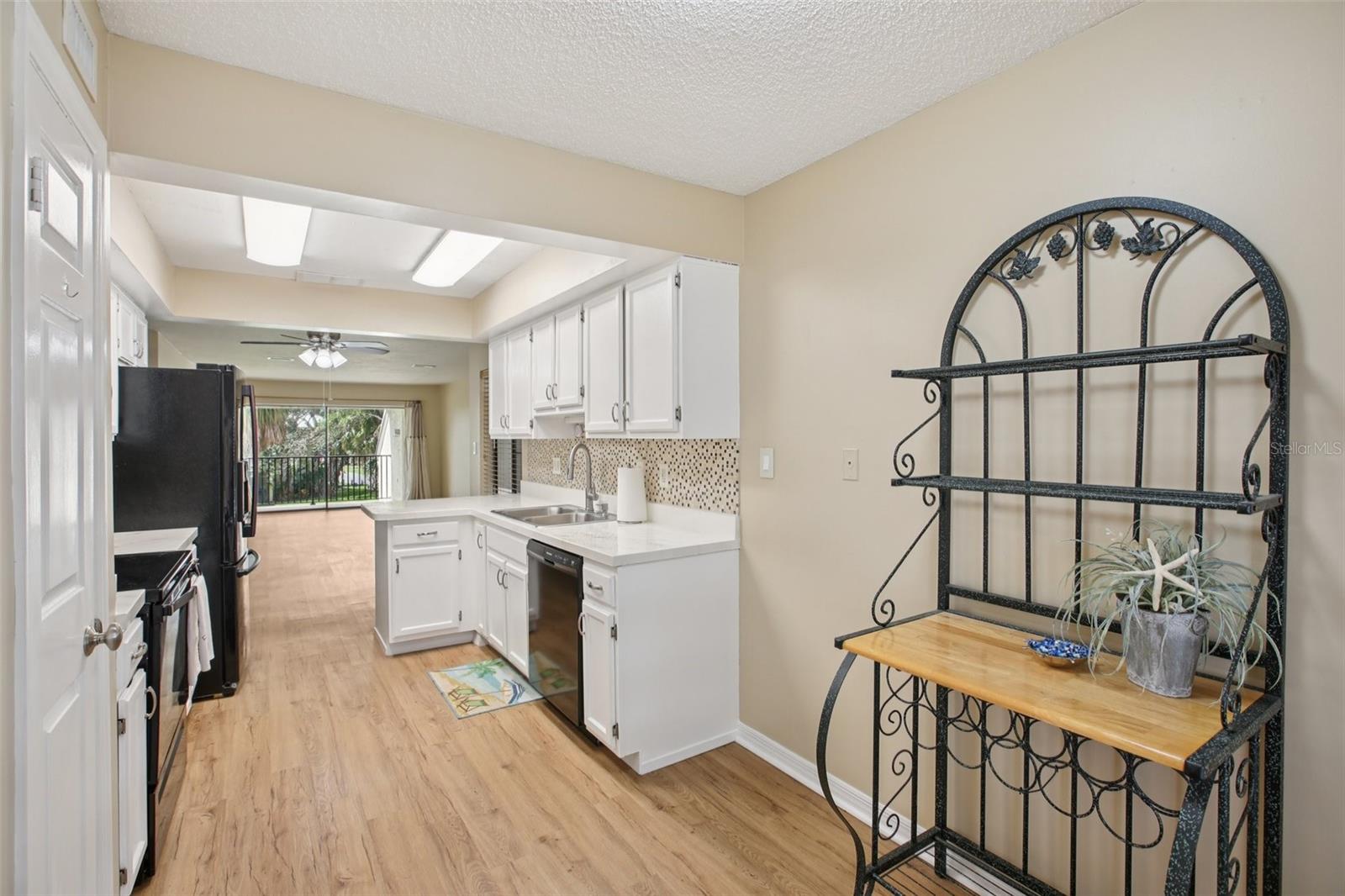 7300 Sunshine Skyway Lane, FL