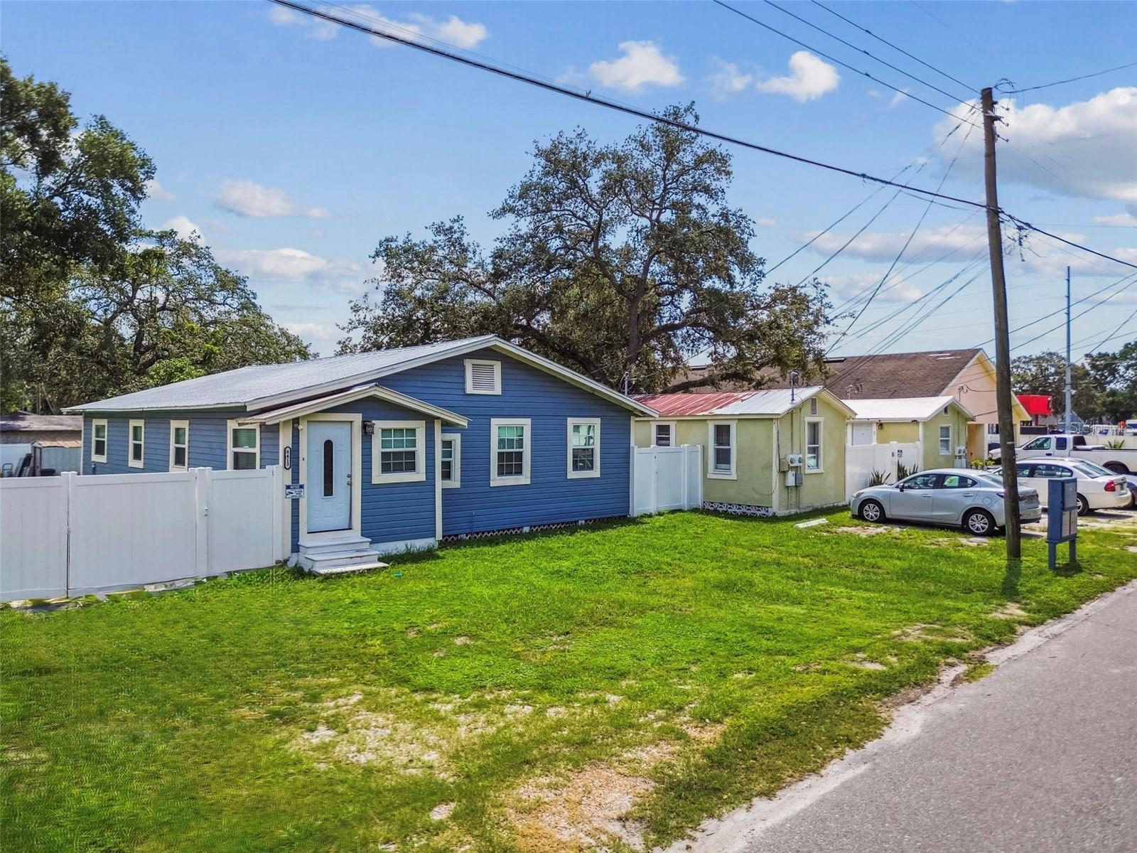 8413 Hamner Avenue, FL