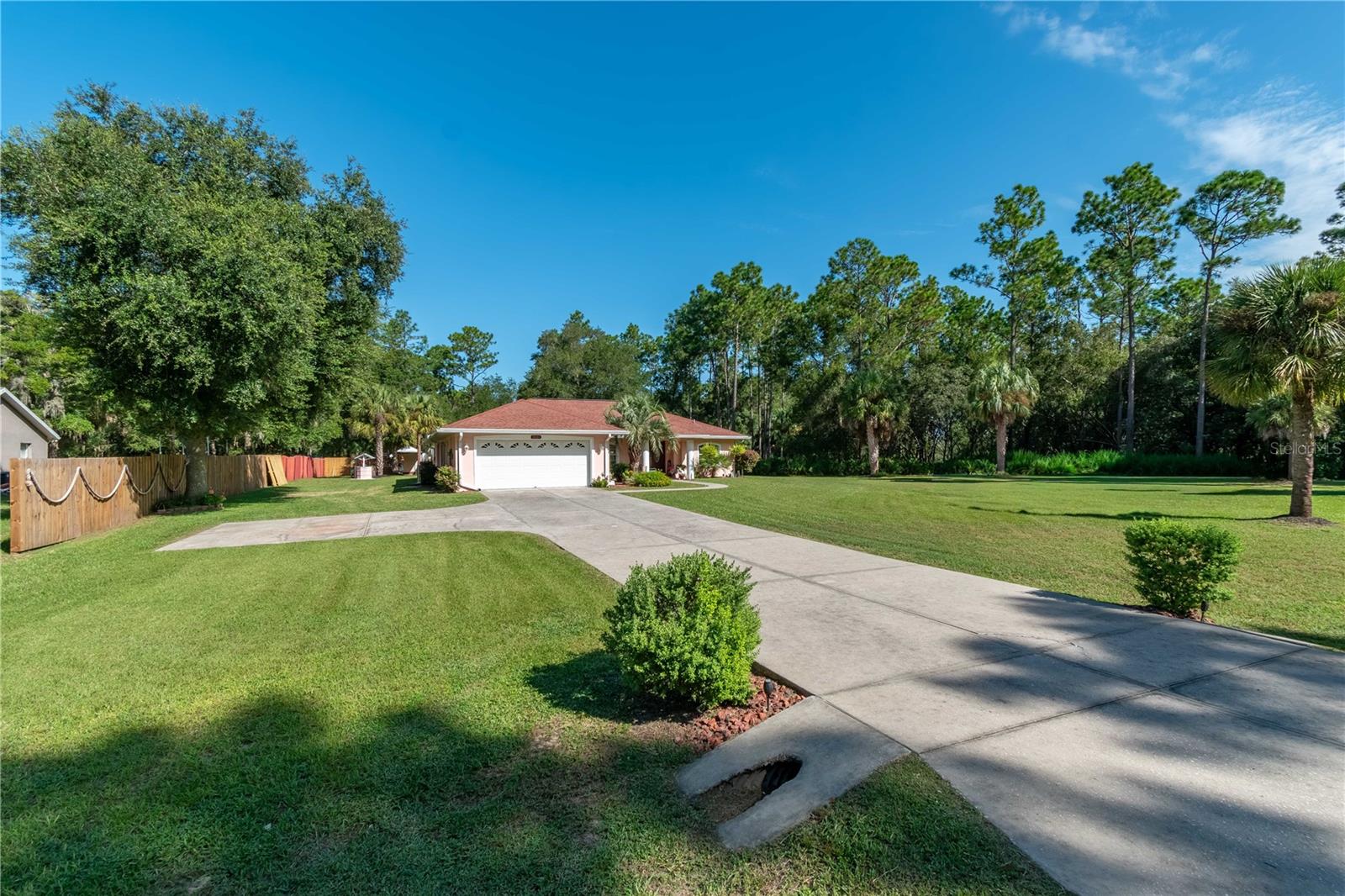 10083 Dunnellon Road, FL