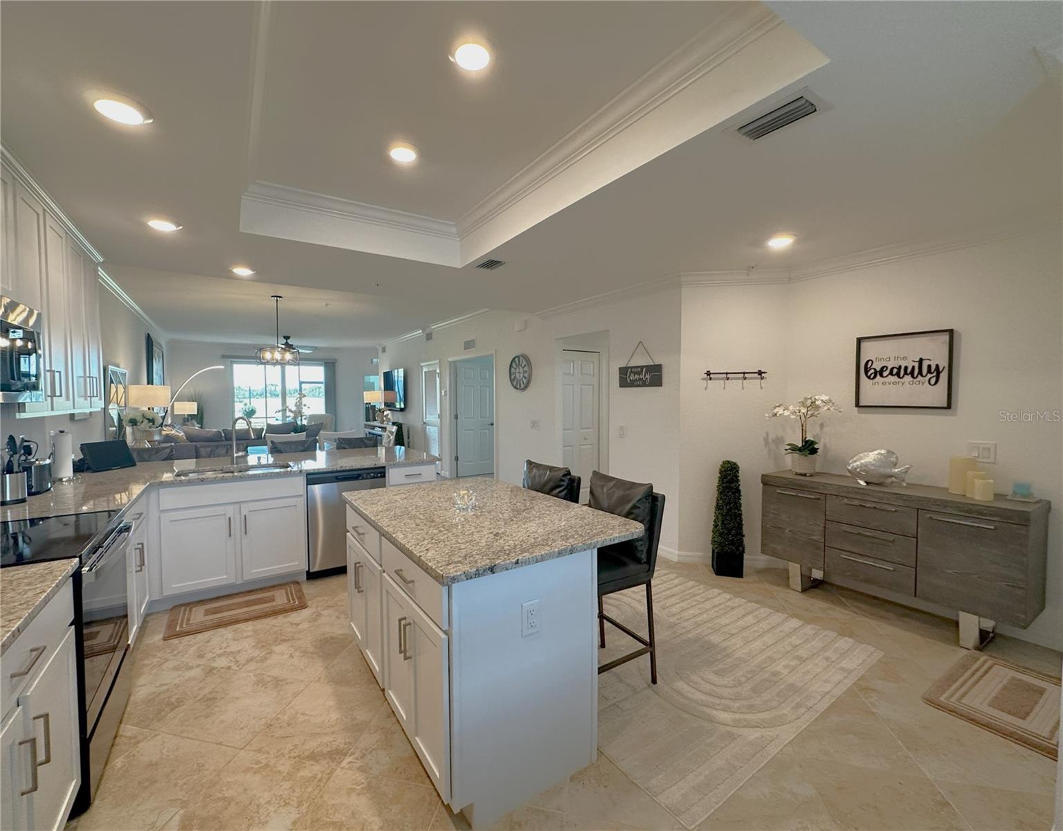 14040 Heritage Landing Boulevard, FL