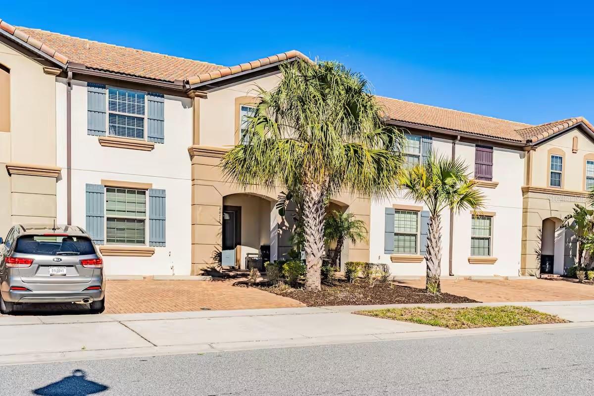 2402 Dubai St, FL