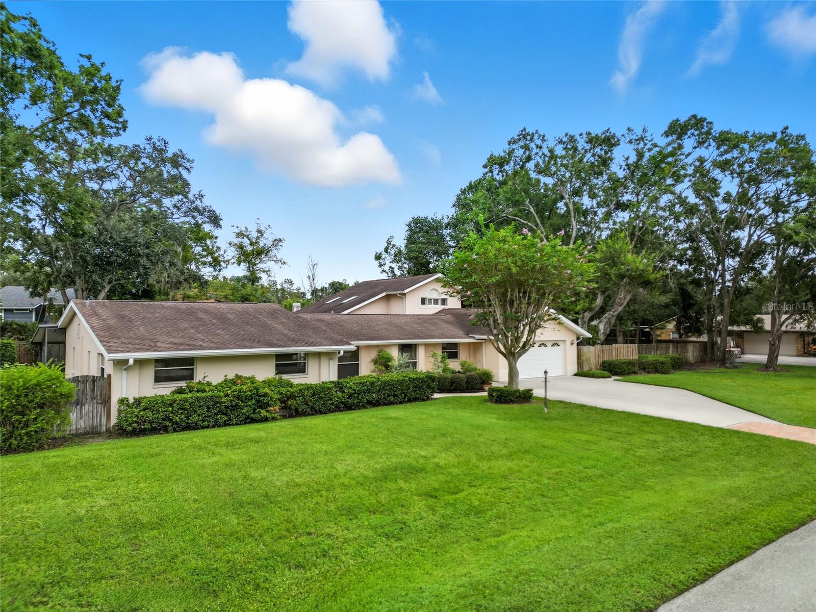 15507 Himes Avenue, FL