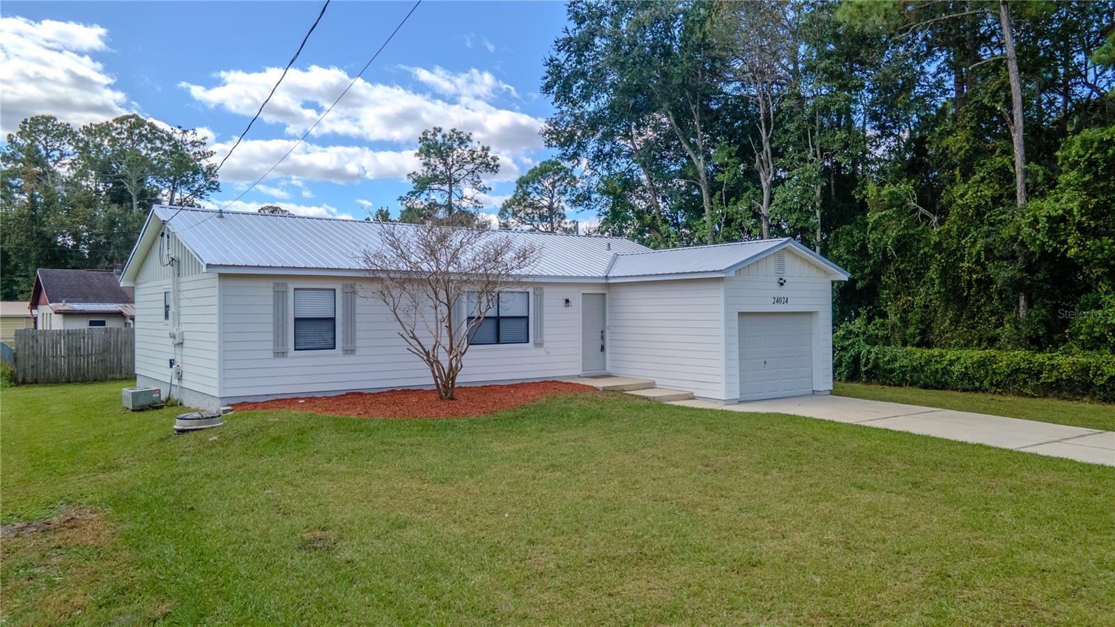 24024 Deer Rd, FL