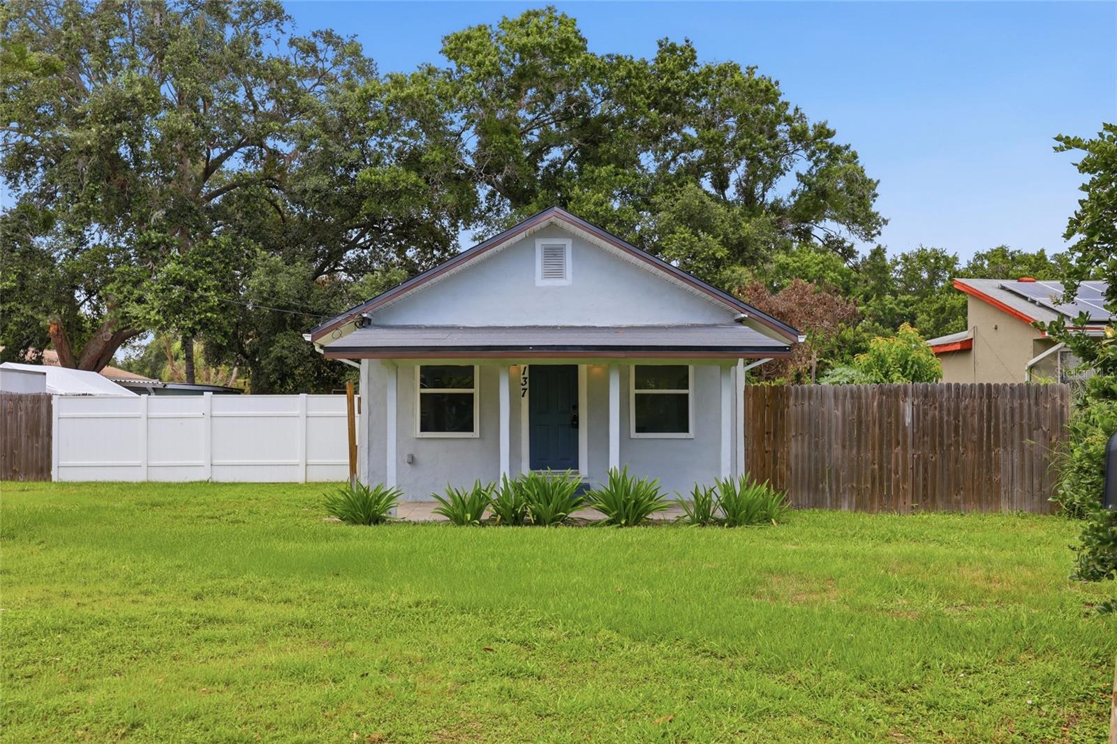 1137 Shawnee Drive, FL