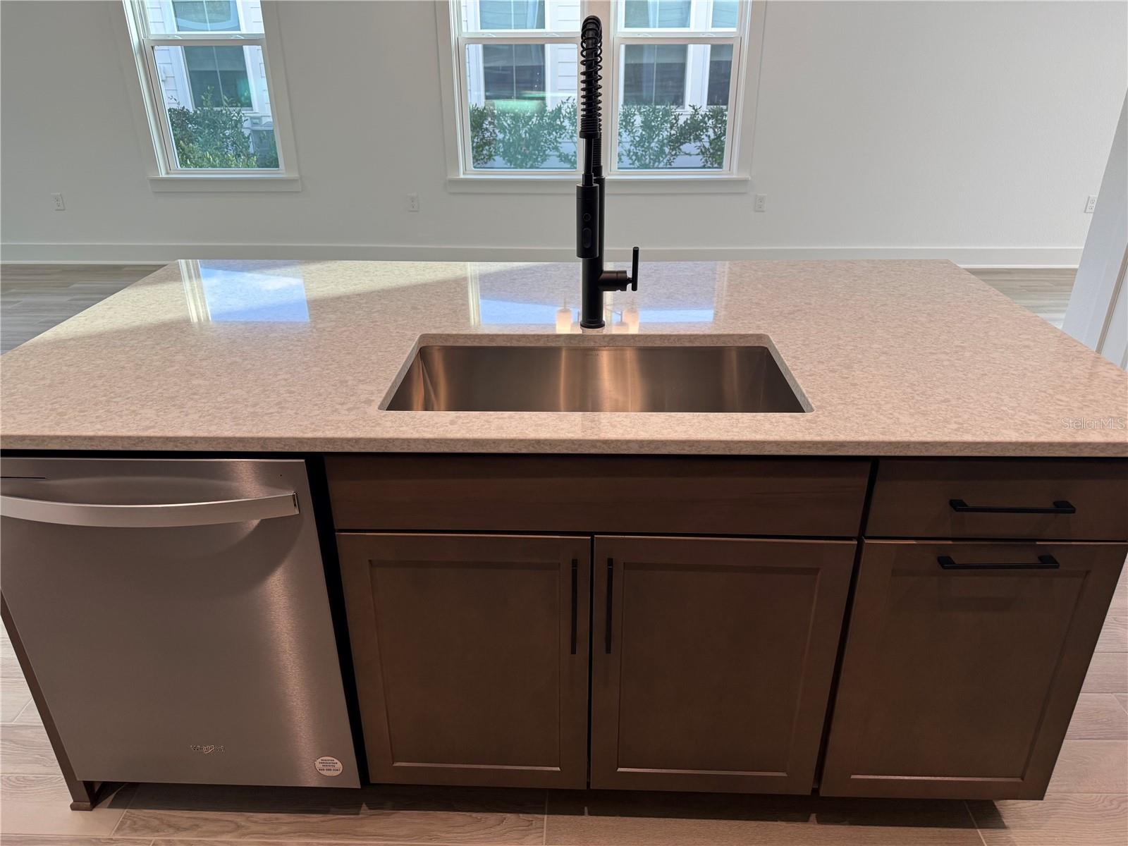 6 Mulberry Road, FL