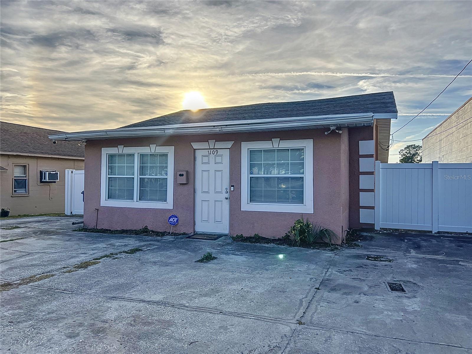 1109 5th Street, FL