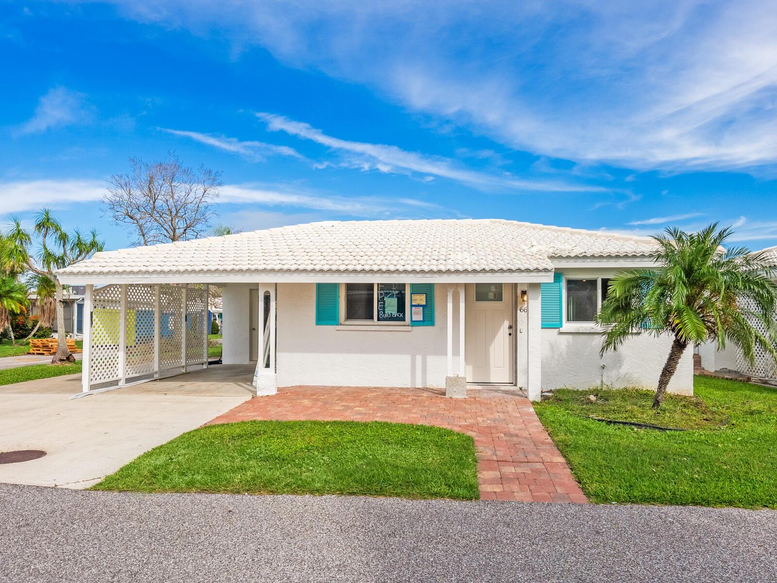 667 El Centro, FL