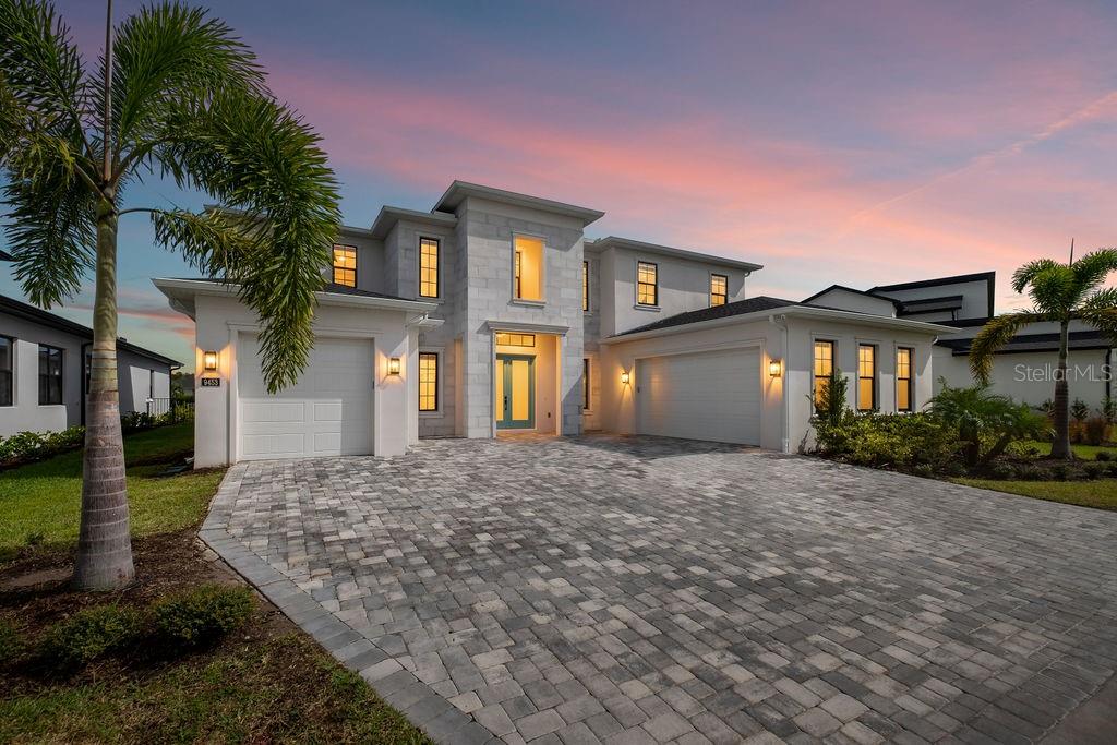 9453 Golden Laurel Ln, FL