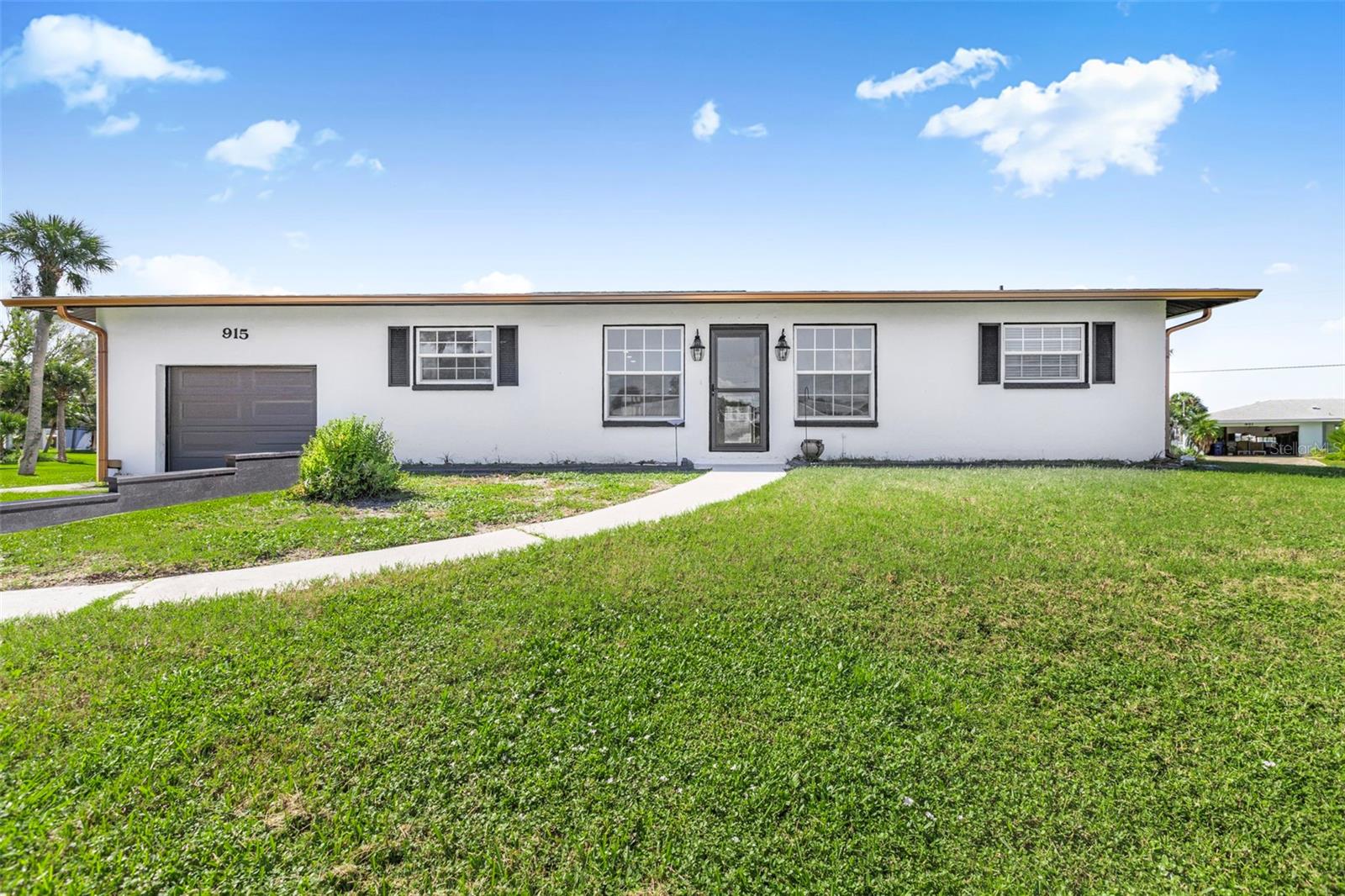 915 Suncrest Lane, FL