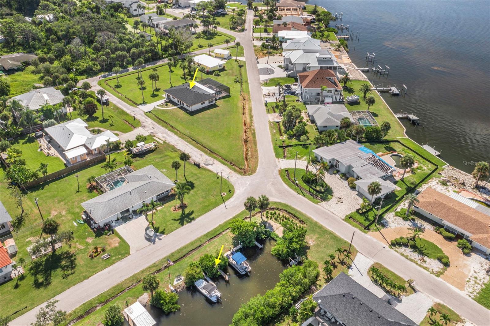 915 Suncrest Lane, FL