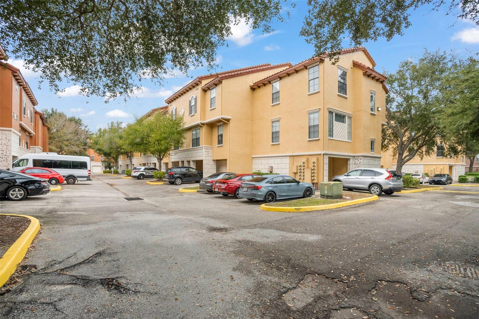 6119 Metrowest Boulevard, FL