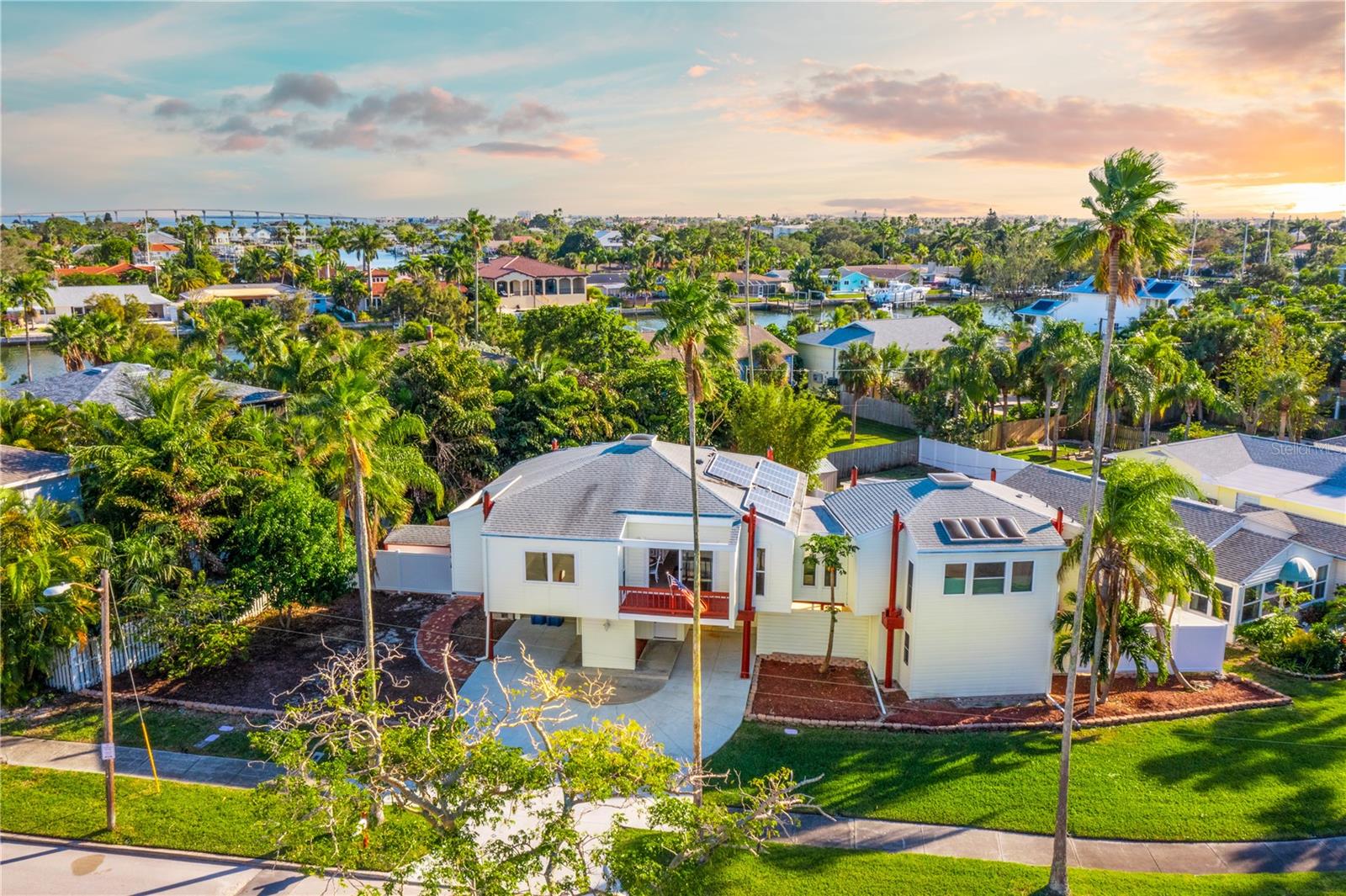 3250 Debazan Avenue, FL