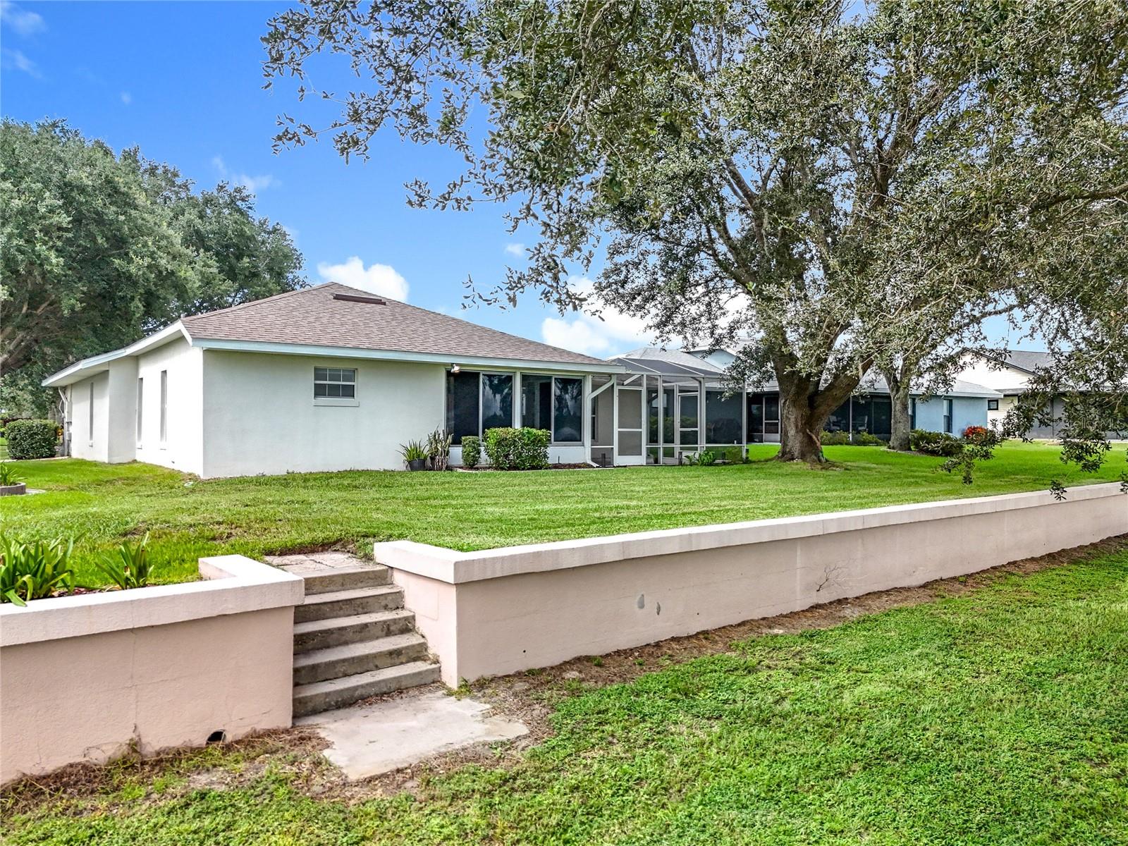 5518 Queen Victoria Drive, FL