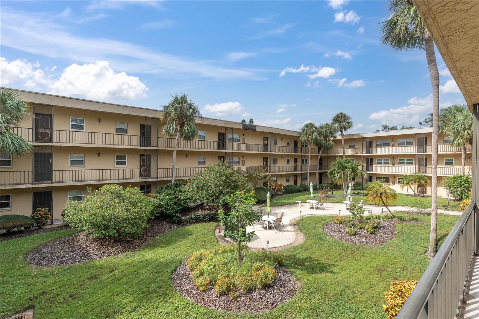 11485 Oakhurst Road, FL
