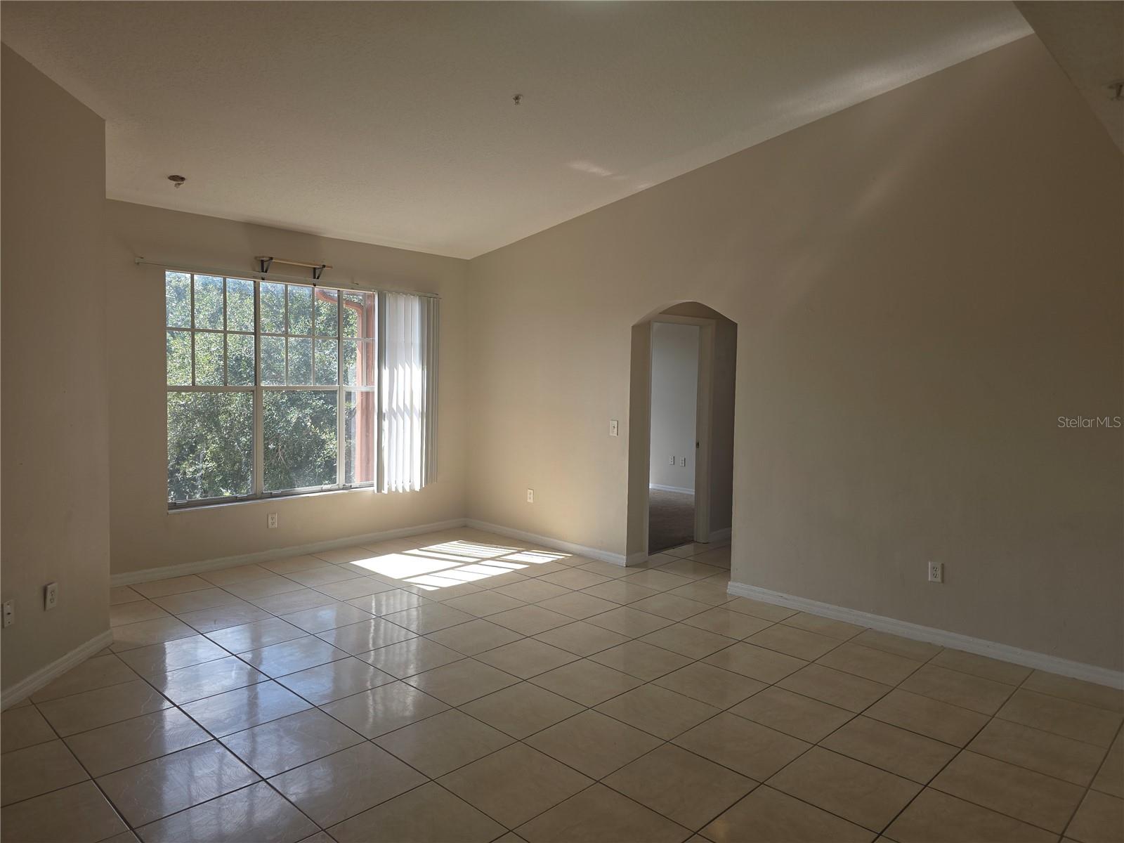 5566 Metrowest Boulevard, FL