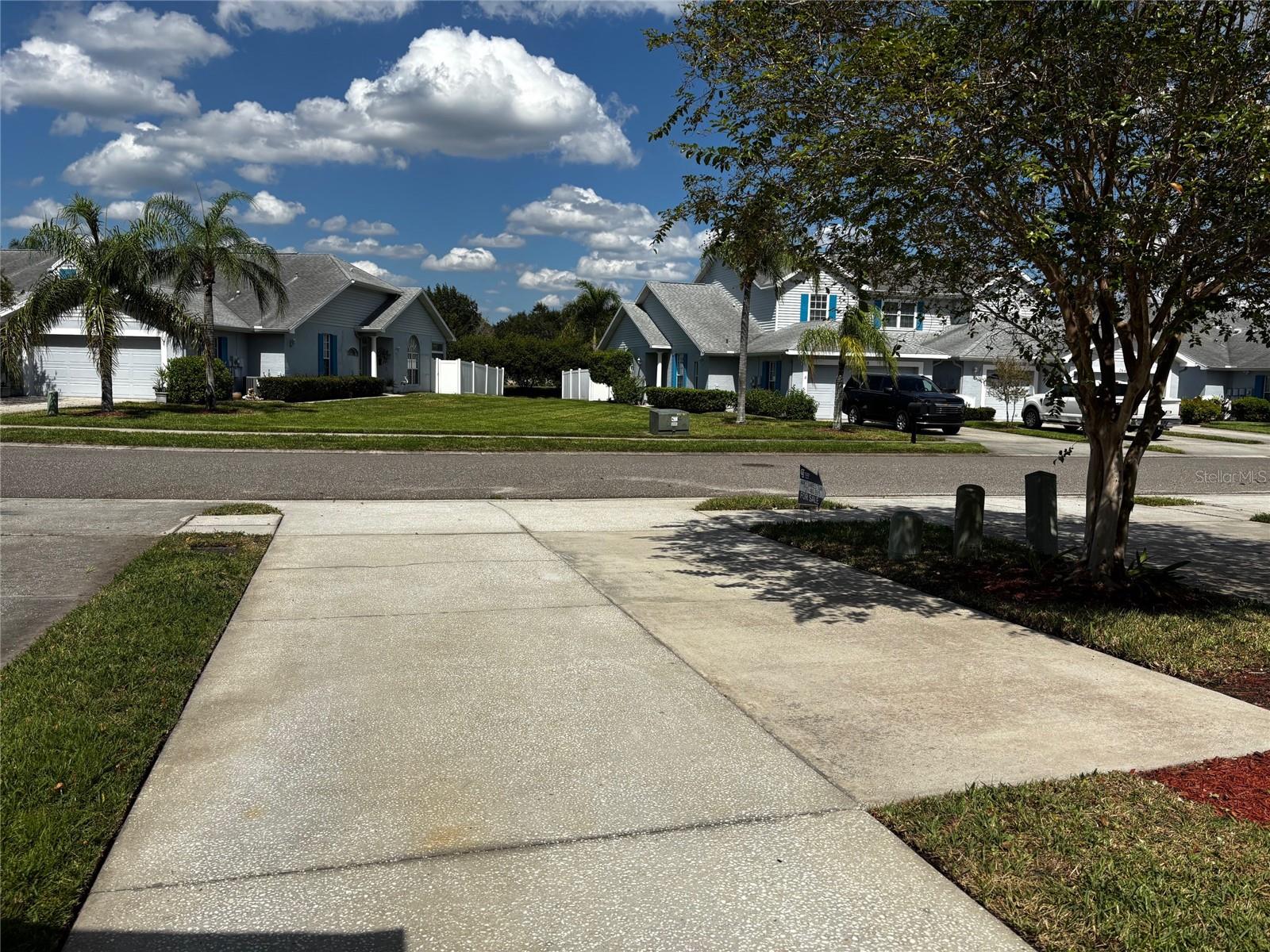 271 Hemingway Drive, FL