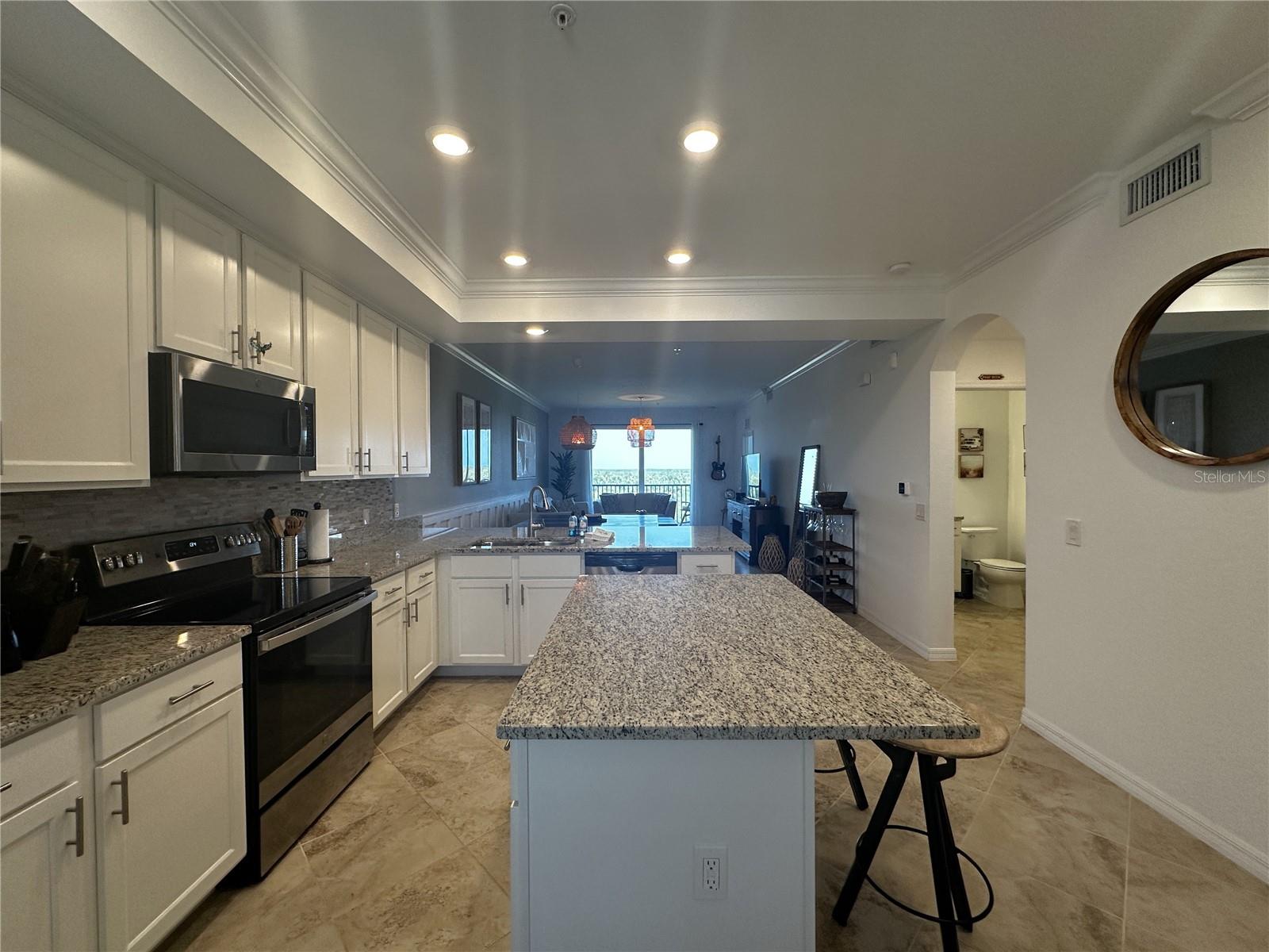 14091 Heritage Landing Boulevard, FL