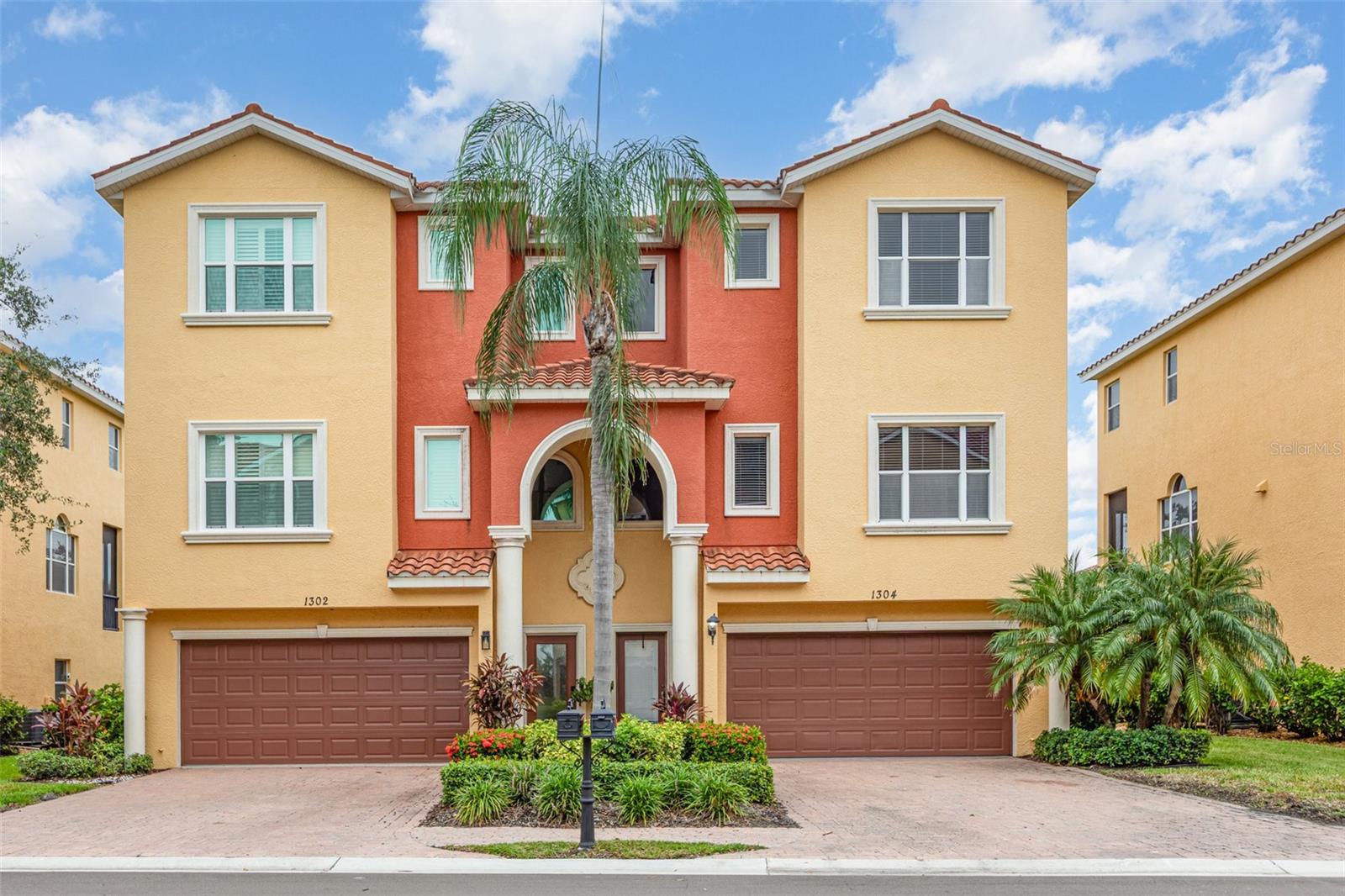 1304 3rd Street Cir E, FL