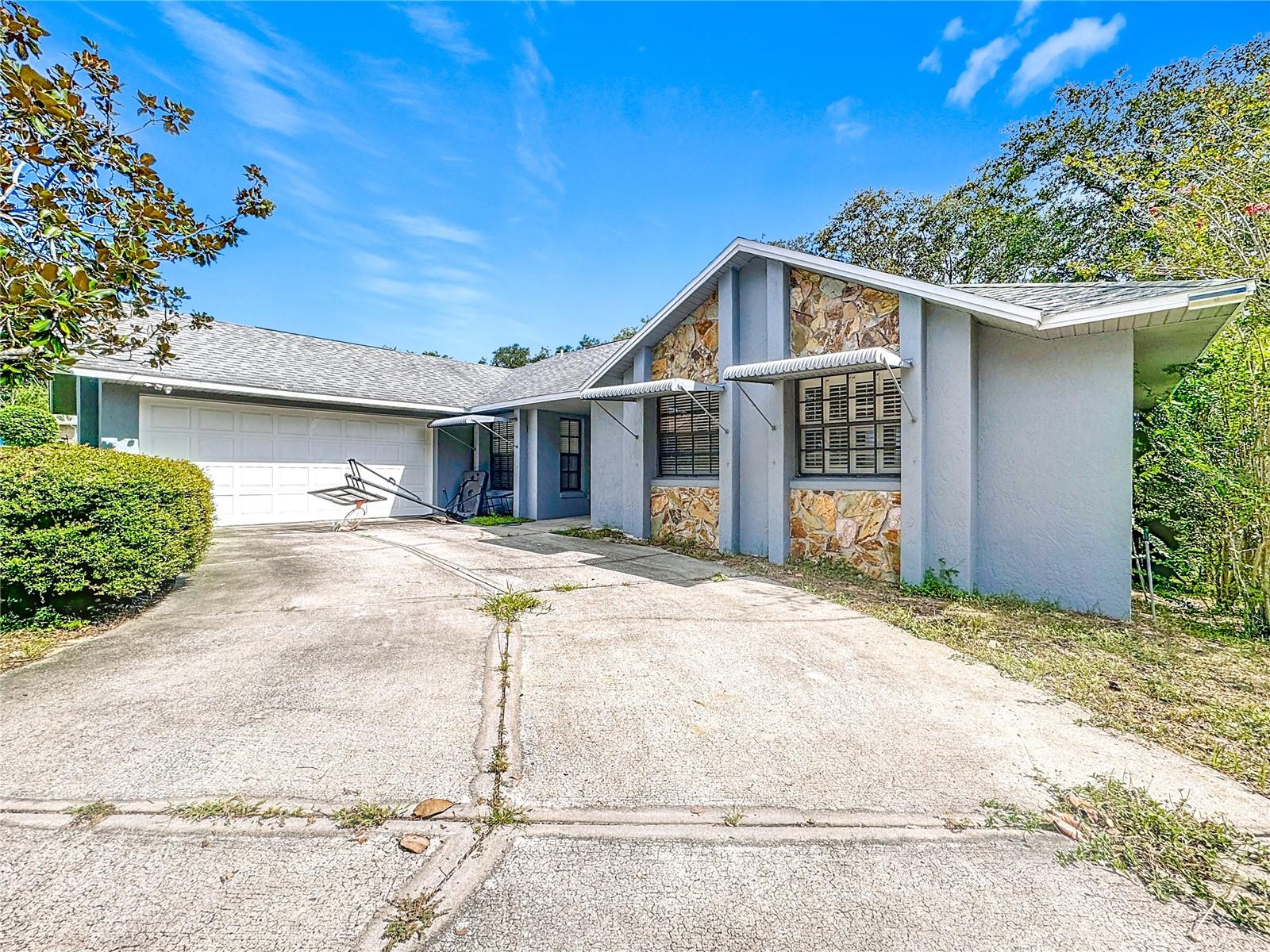 746 Cambridge Way, FL