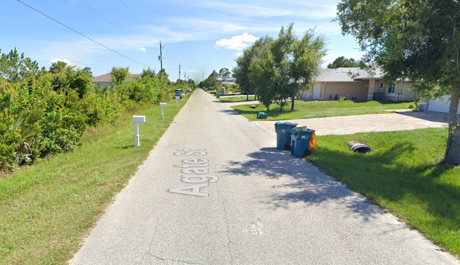 8518 Agate Street, FL