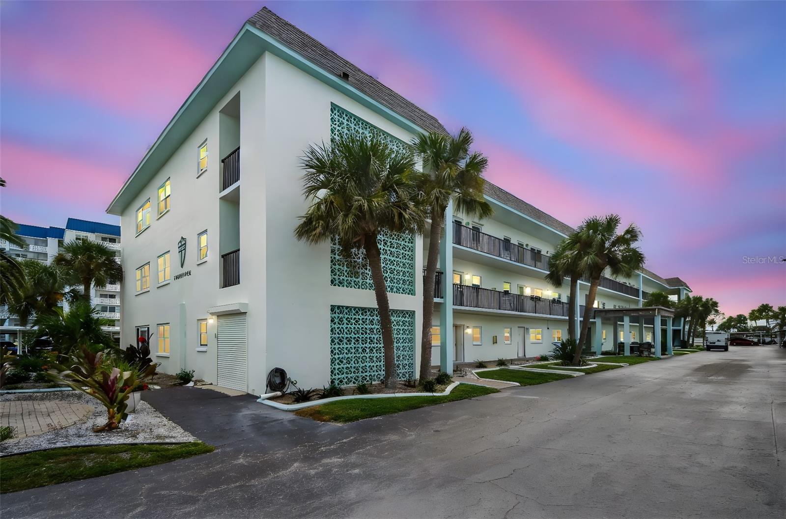 8 Glencoe Place, FL