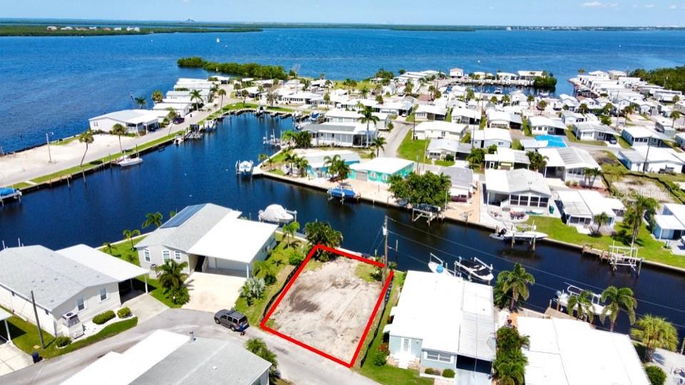 280 Nassau Dr, FL