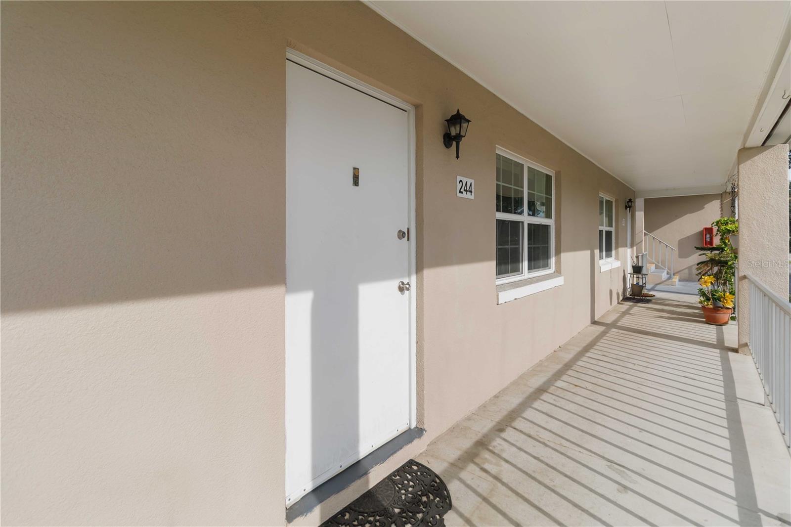 2500 Lee Road, FL