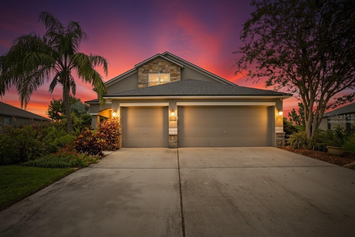 306 Hope Bay Loop, FL