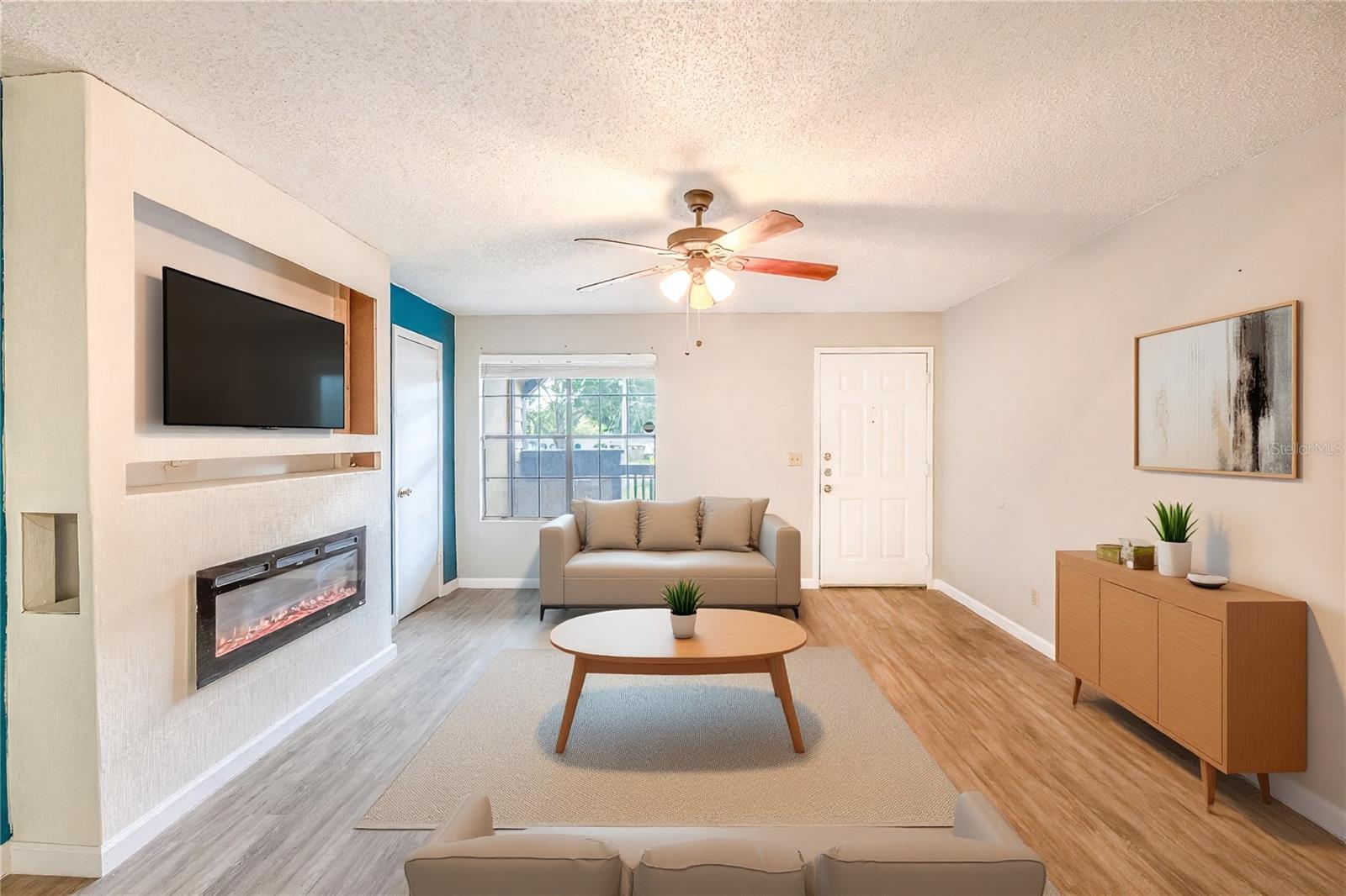 360 Lake Ontario Court, FL