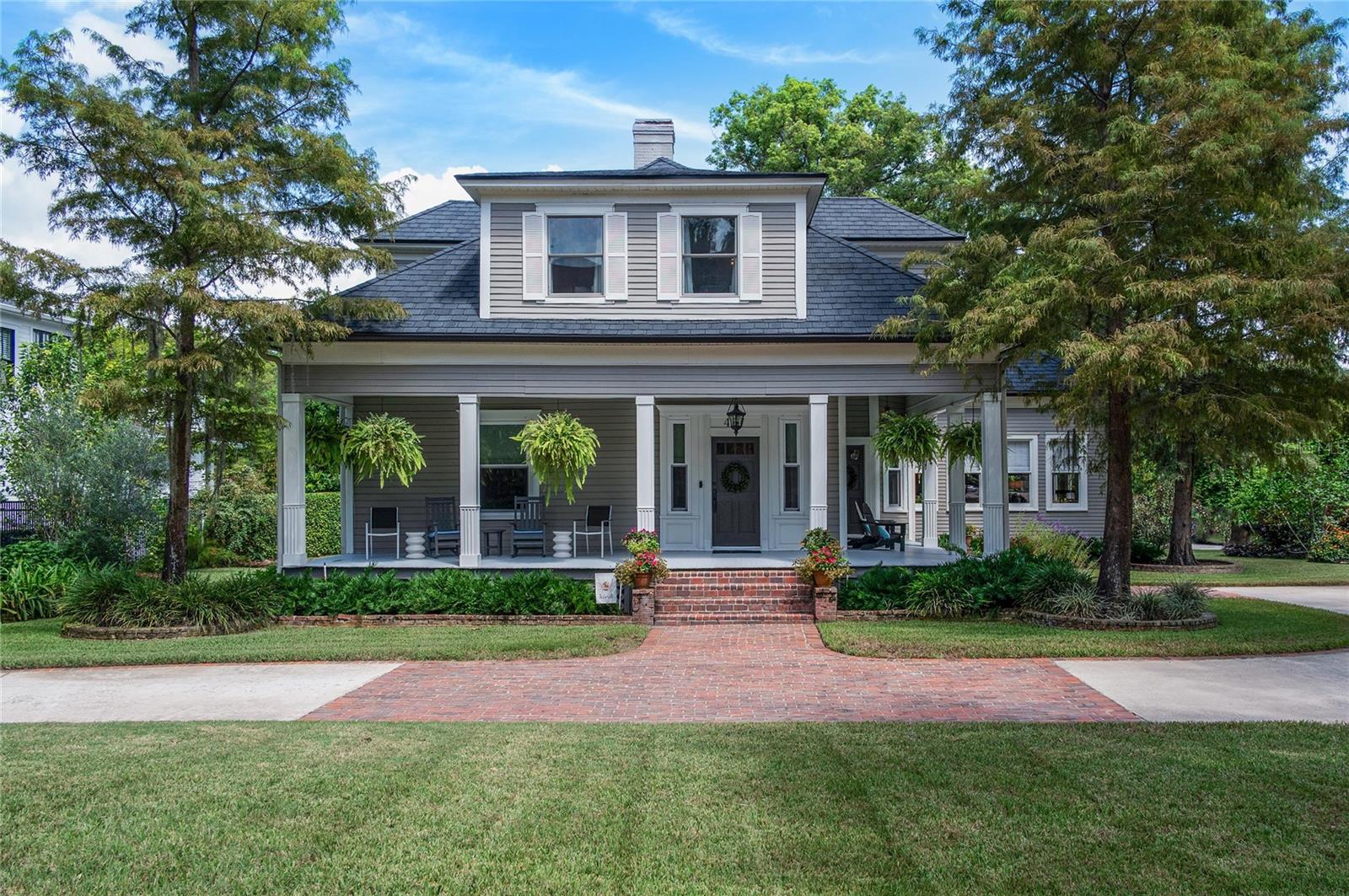 457 New England Avenue, FL