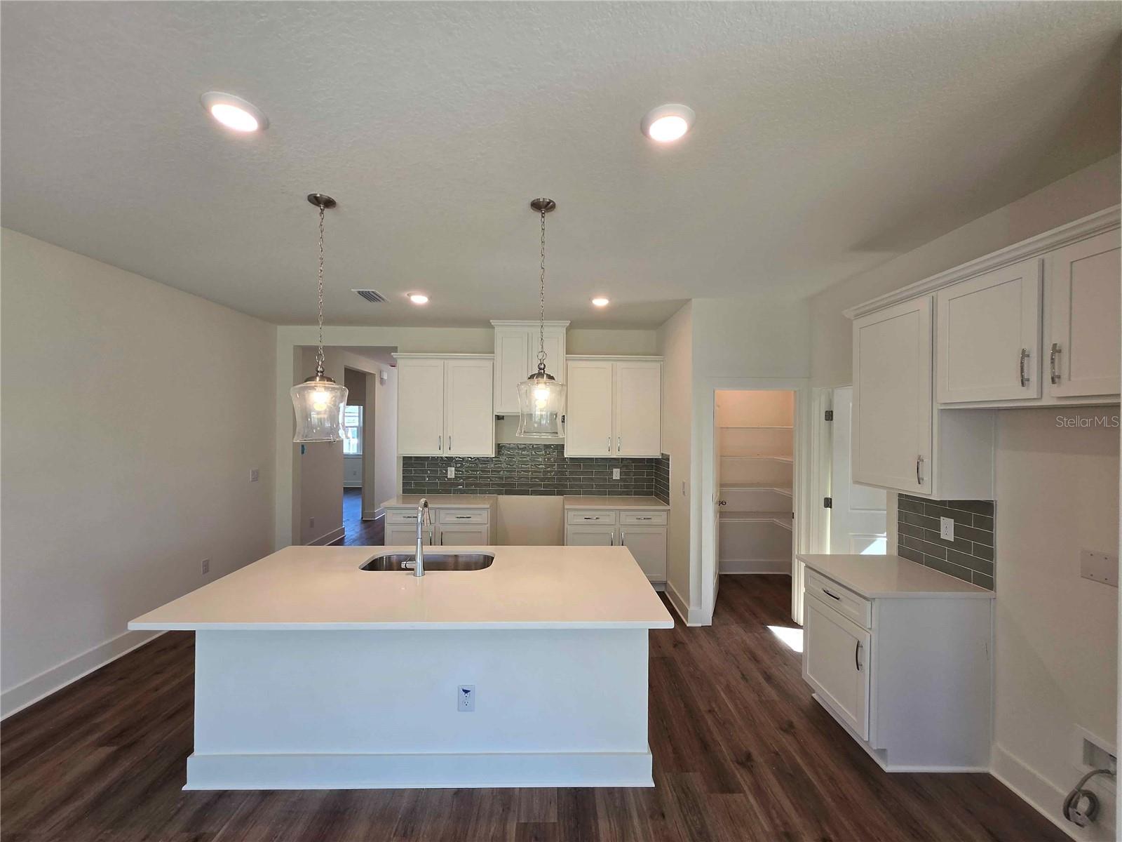 3822 Daybreak Run Loop, FL