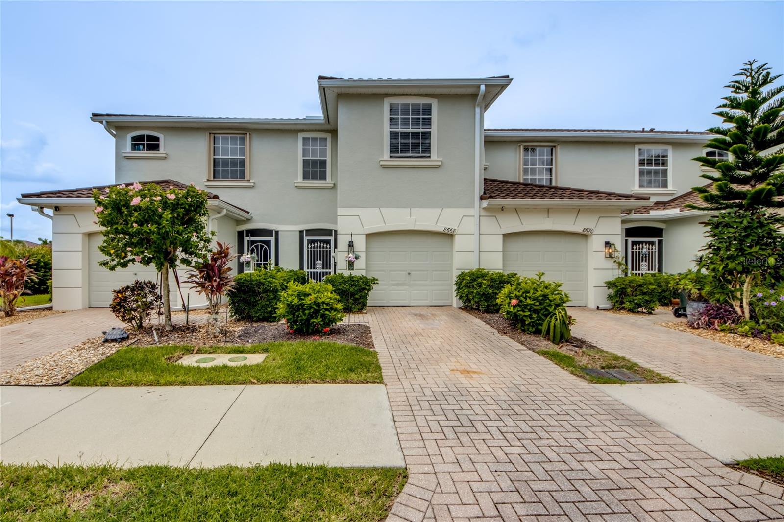 8668 Athena Ct, FL