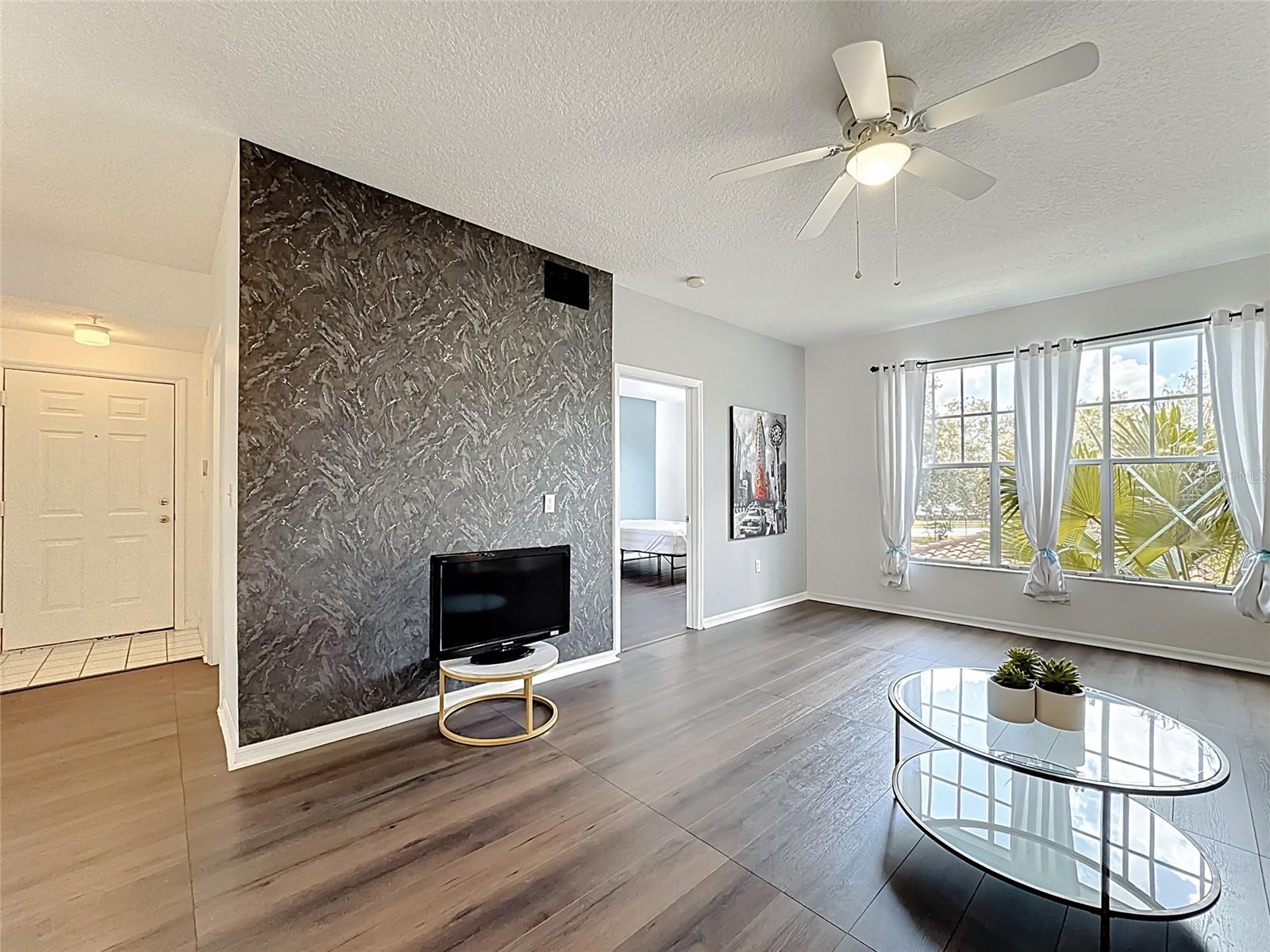 5548 Metrowest Boulevard, FL