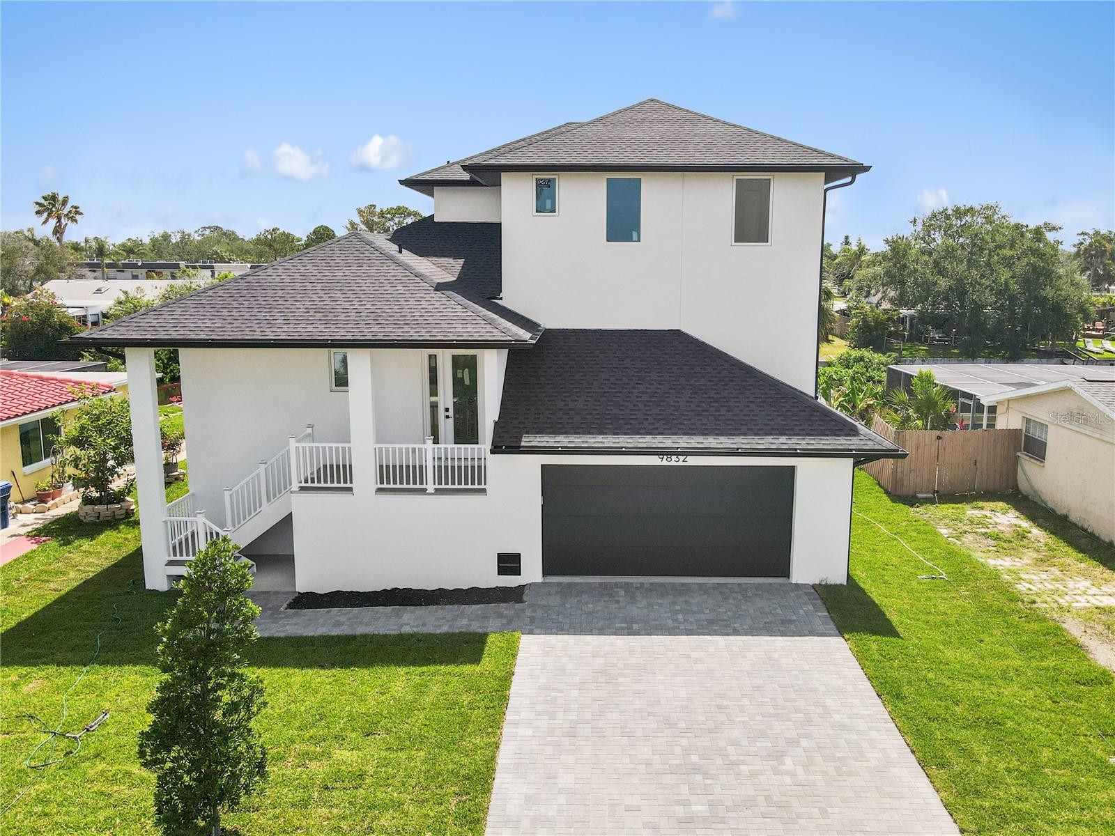 9832 Island Harbor Dr, FL