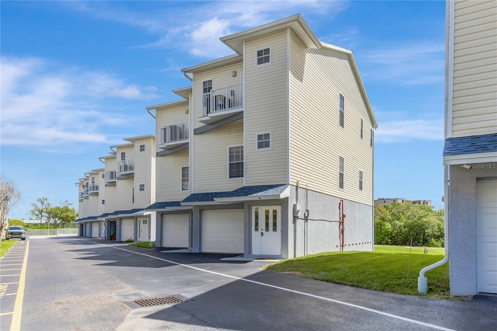 19803 Gulf Blvd #301, FL