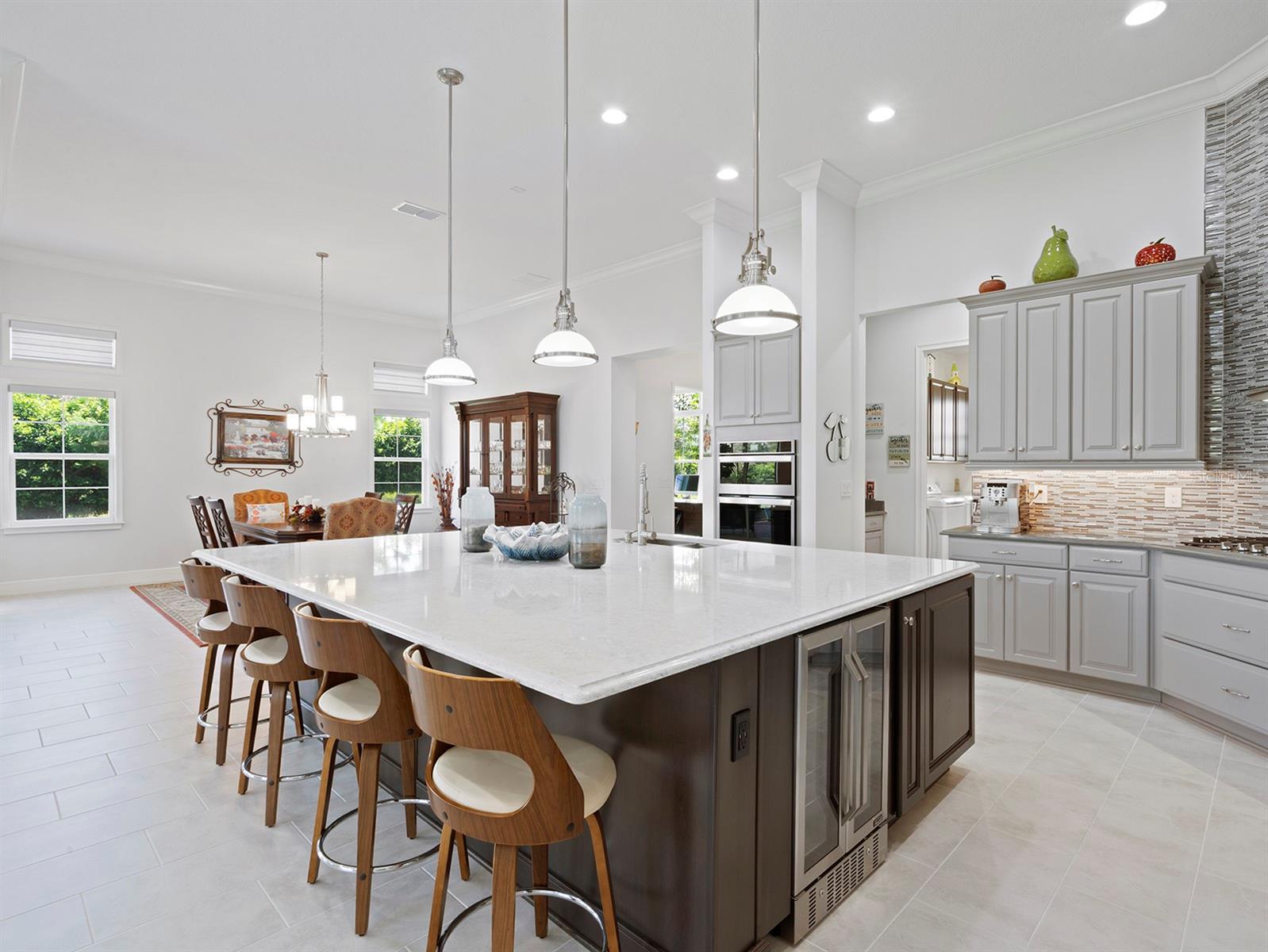 2600 Meadowedge Loop, FL