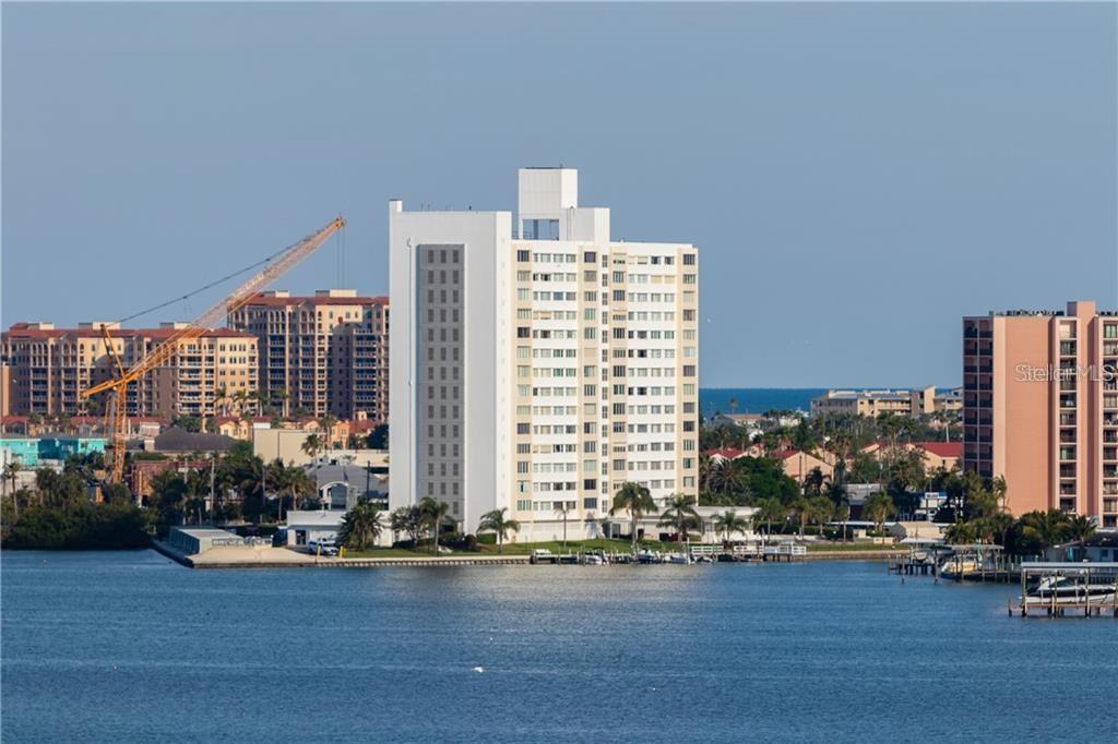 31 Island Way, FL