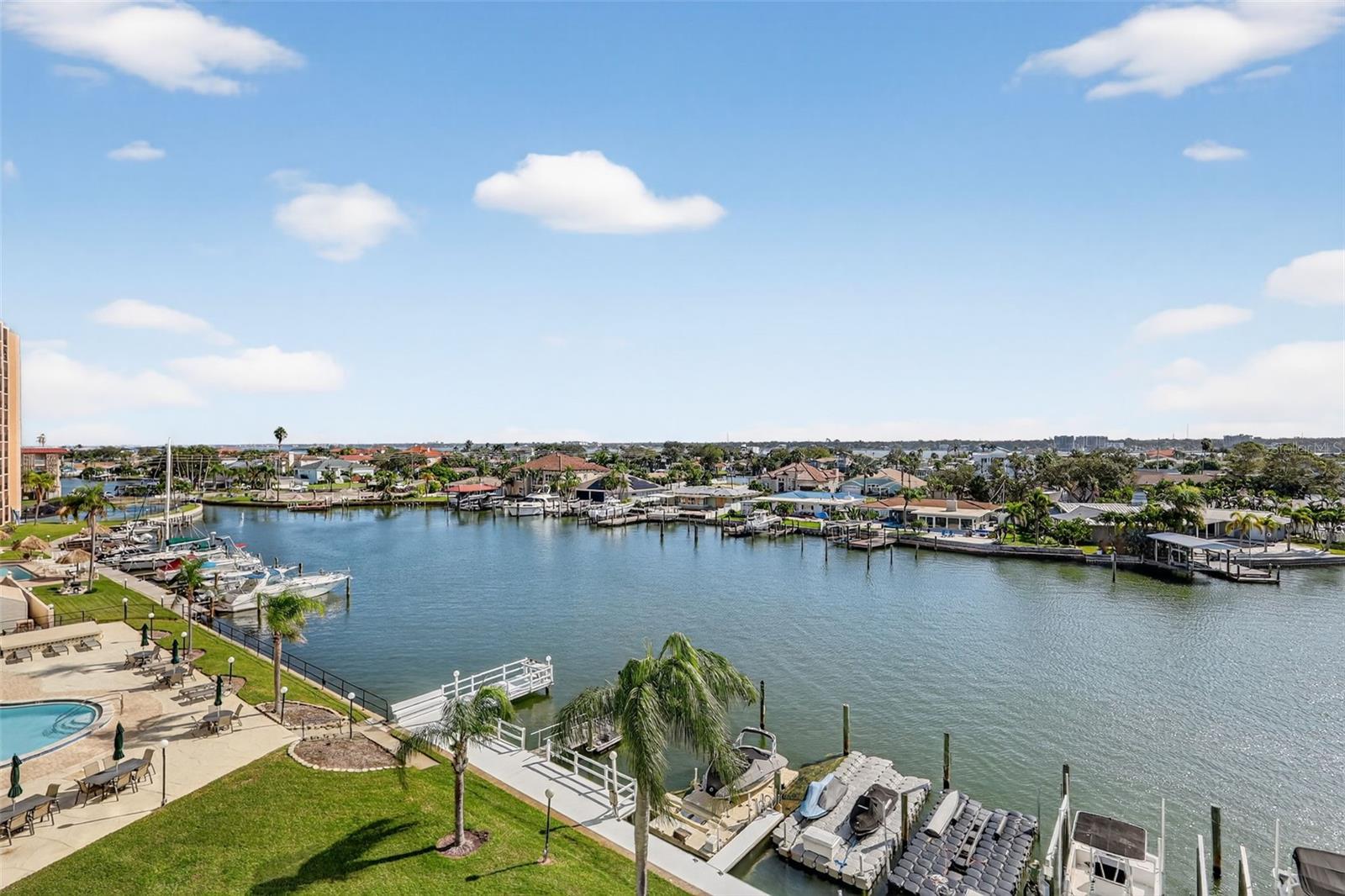 31 Island Way, FL