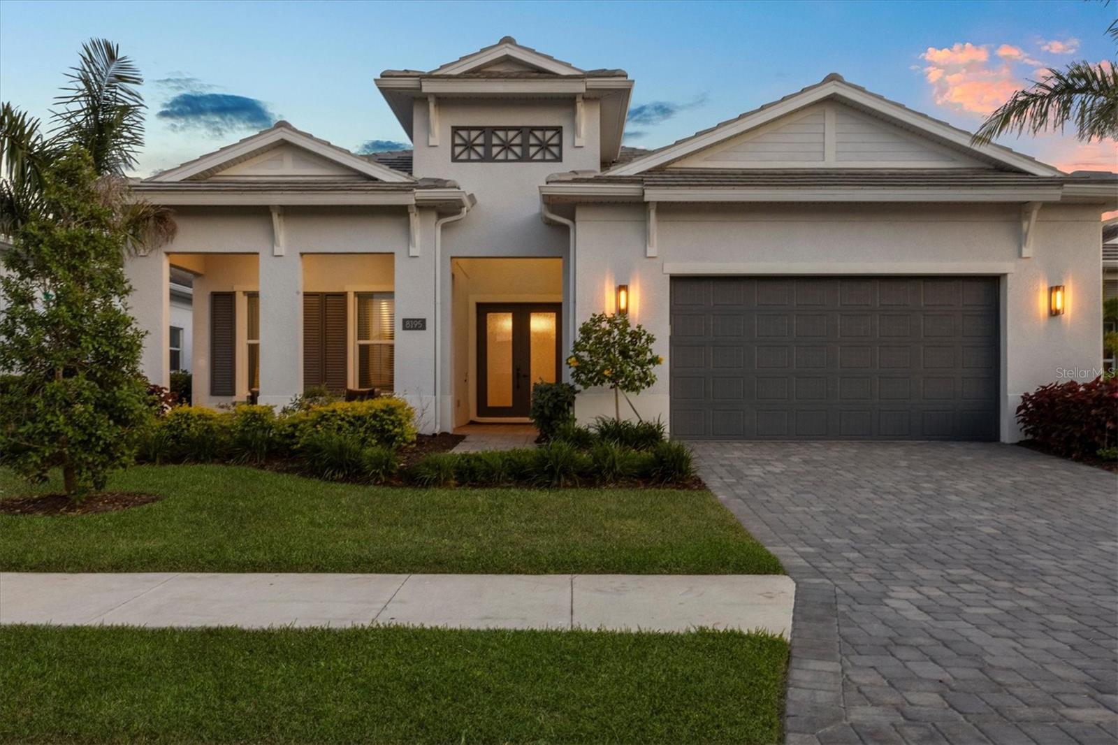 8195 Redonda Loop, FL